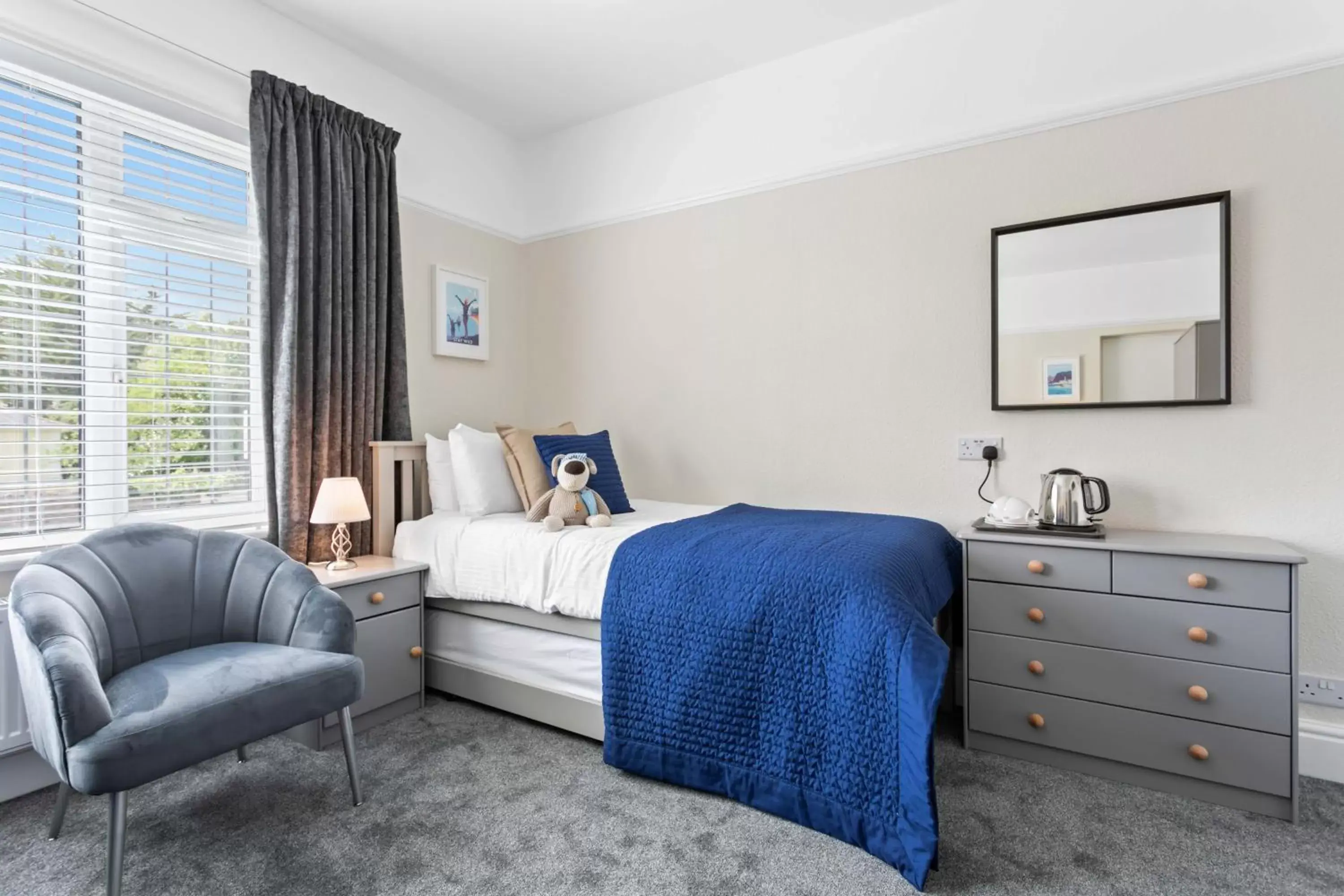 Bedroom, Bed in Stover Lodge