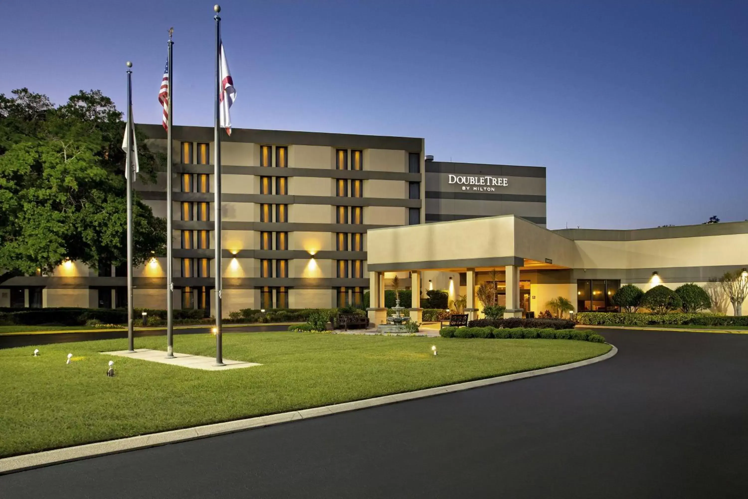 Property building in DoubleTree by Hilton Orlando East - UCF Area Property building in DoubleTree by Hilton Orlando East - UCF Area
