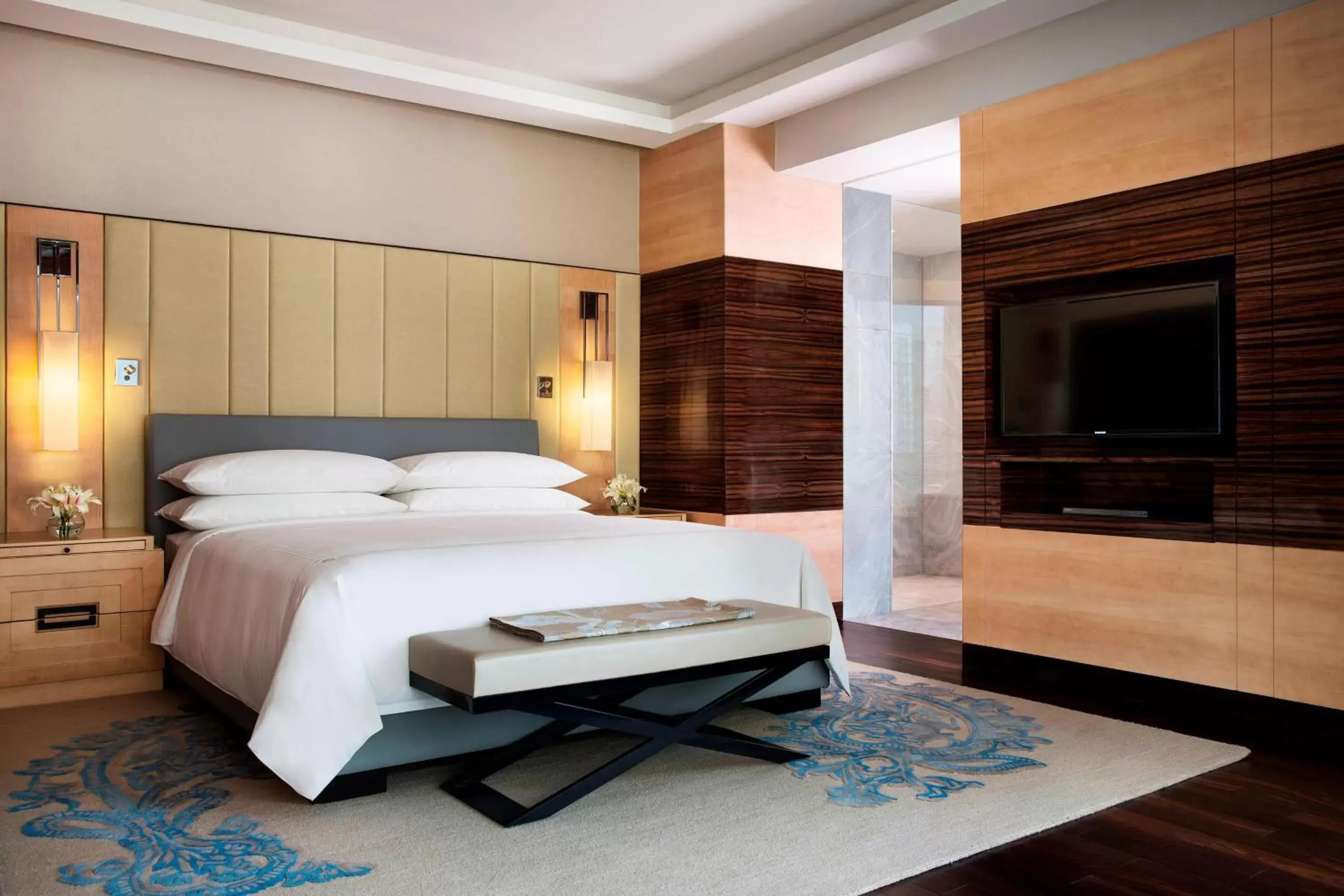 Bedroom, Bed in JW Marriott Hotel New Delhi Aerocity