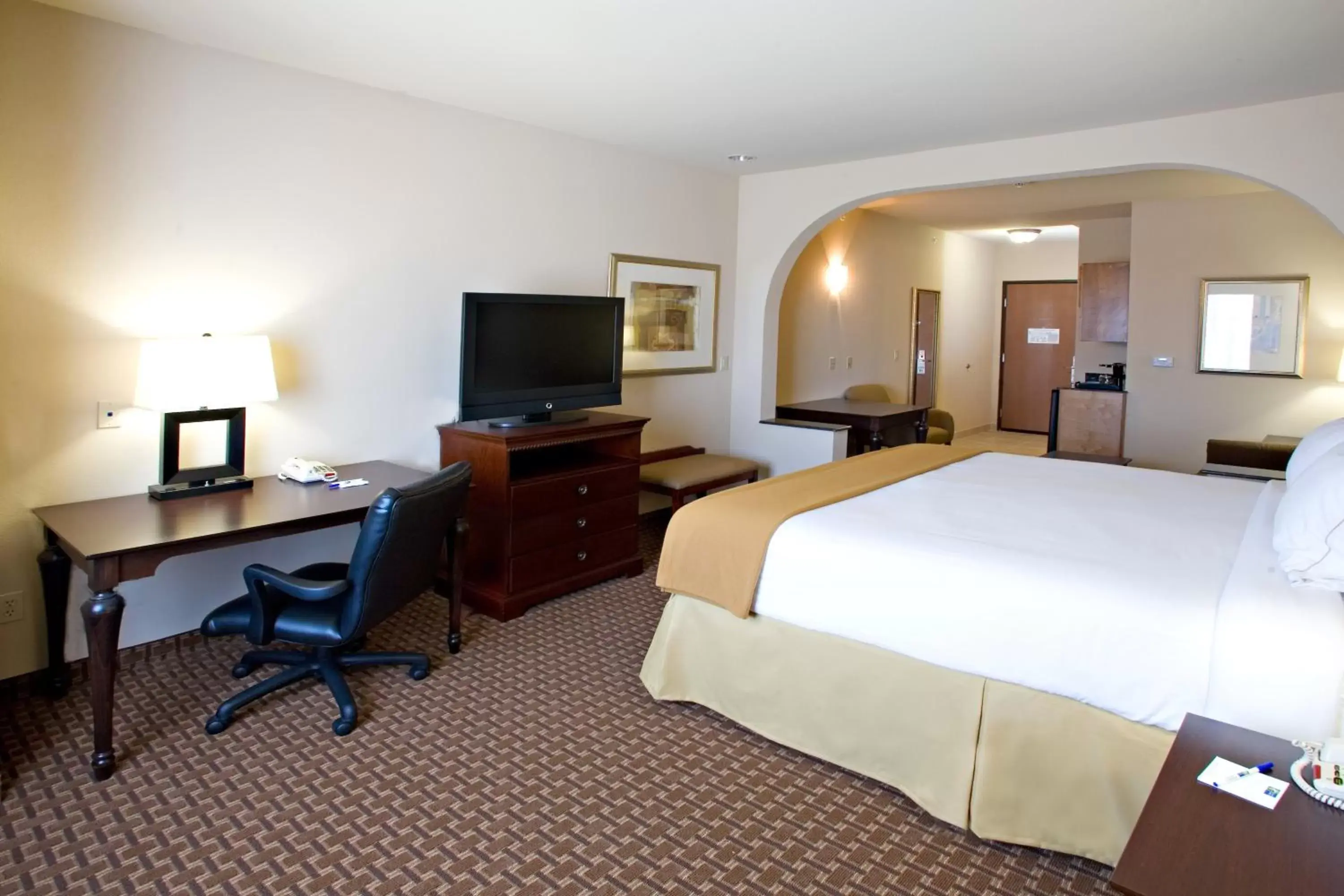 Photo of the whole room in Holiday Inn Express Hotel and Suites Kingsville, an IHG Hotel