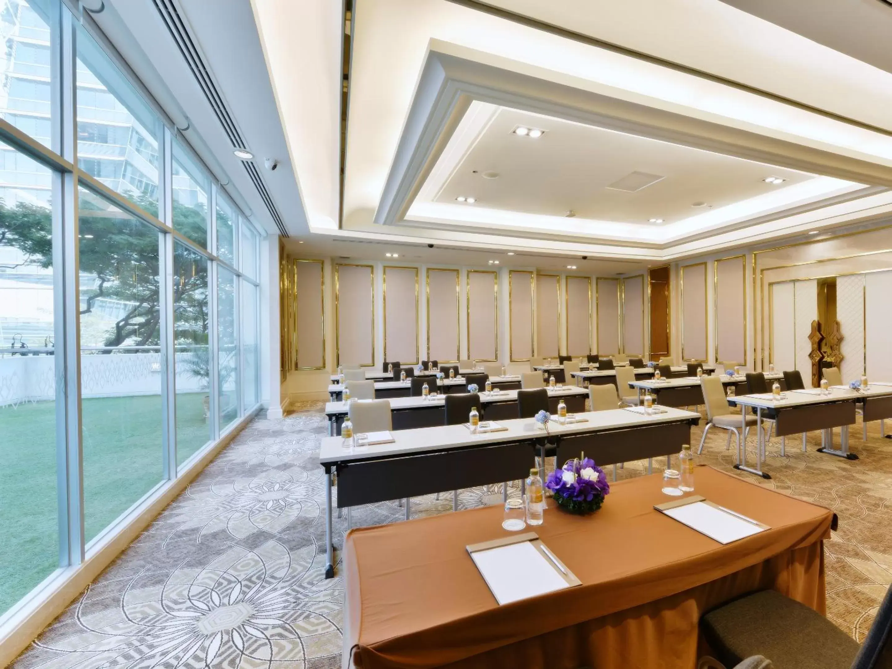 Meeting/conference room in Grande Centre Point Ploenchit