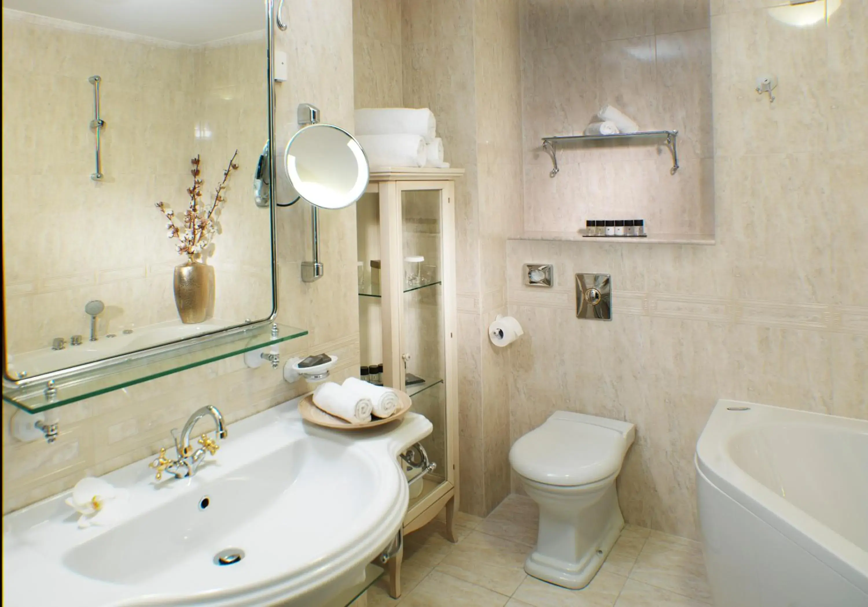 Bathroom in Grand Hotel Toplice - Small Luxury Hotels of the World