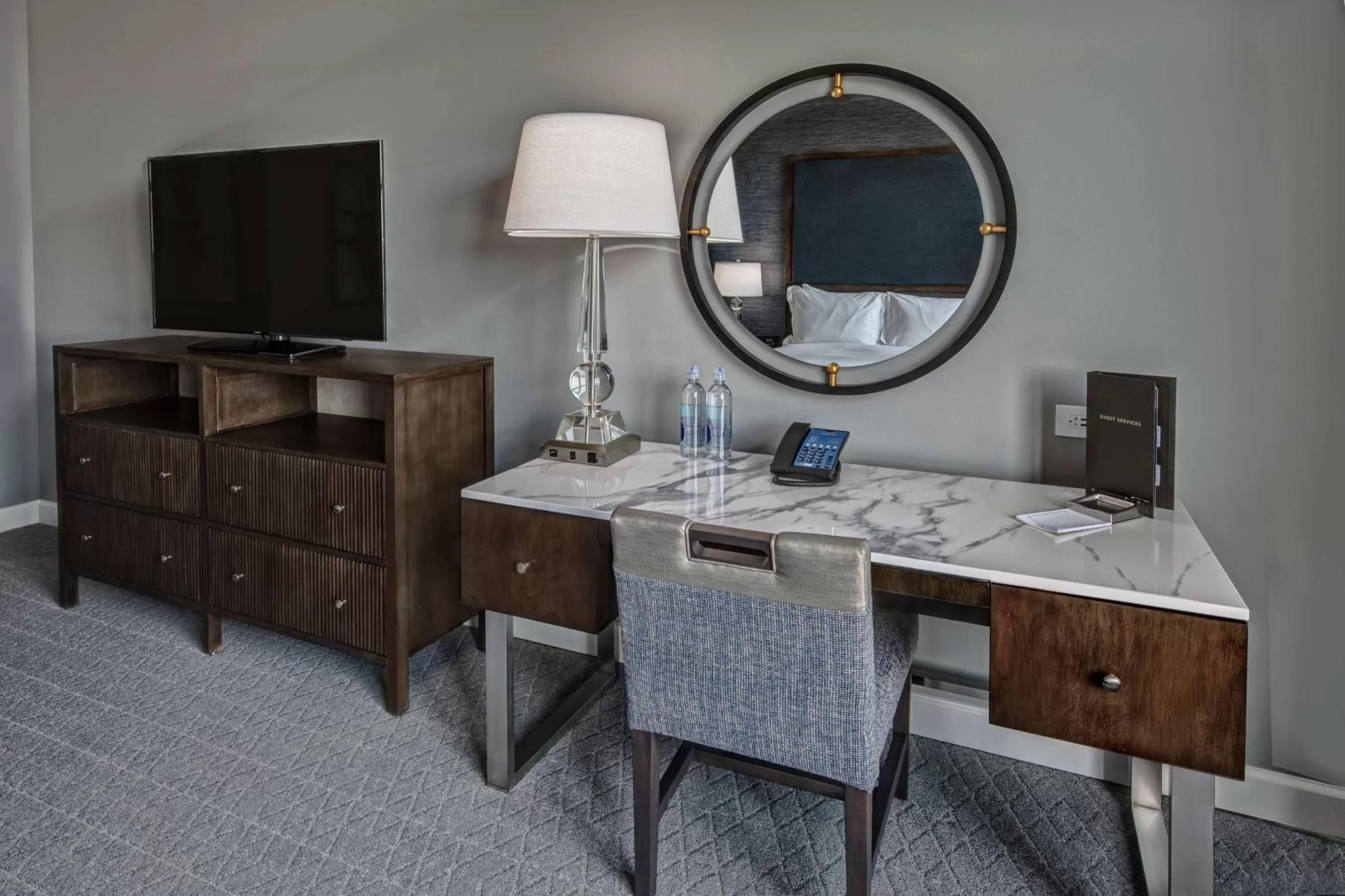 Bedroom in Hilton Nashville Green Hills