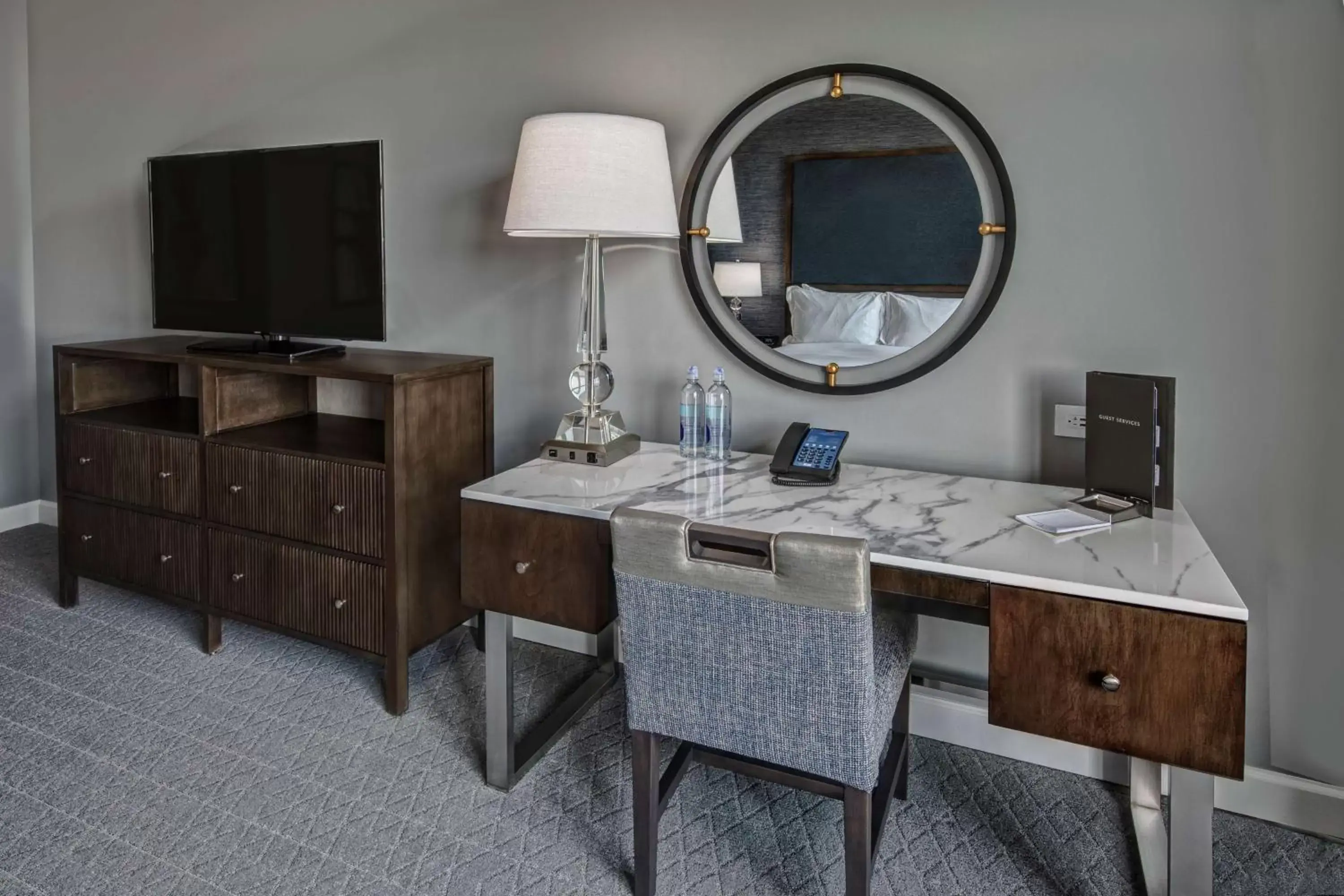 Executive Queen Room with Two Queen Beds in Hilton Nashville Green Hills Executive Queen Room with Two Queen Beds in Hilton Nashville Green Hills