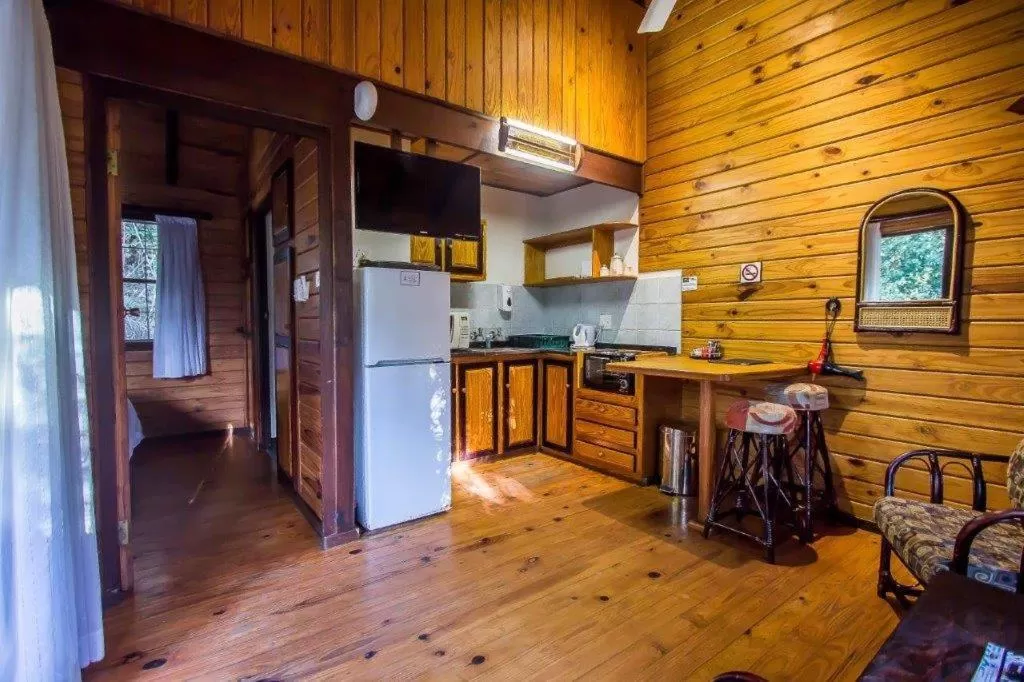 Kitchen or kitchenette, Kitchen/Kitchenette in Imvubu Lodge