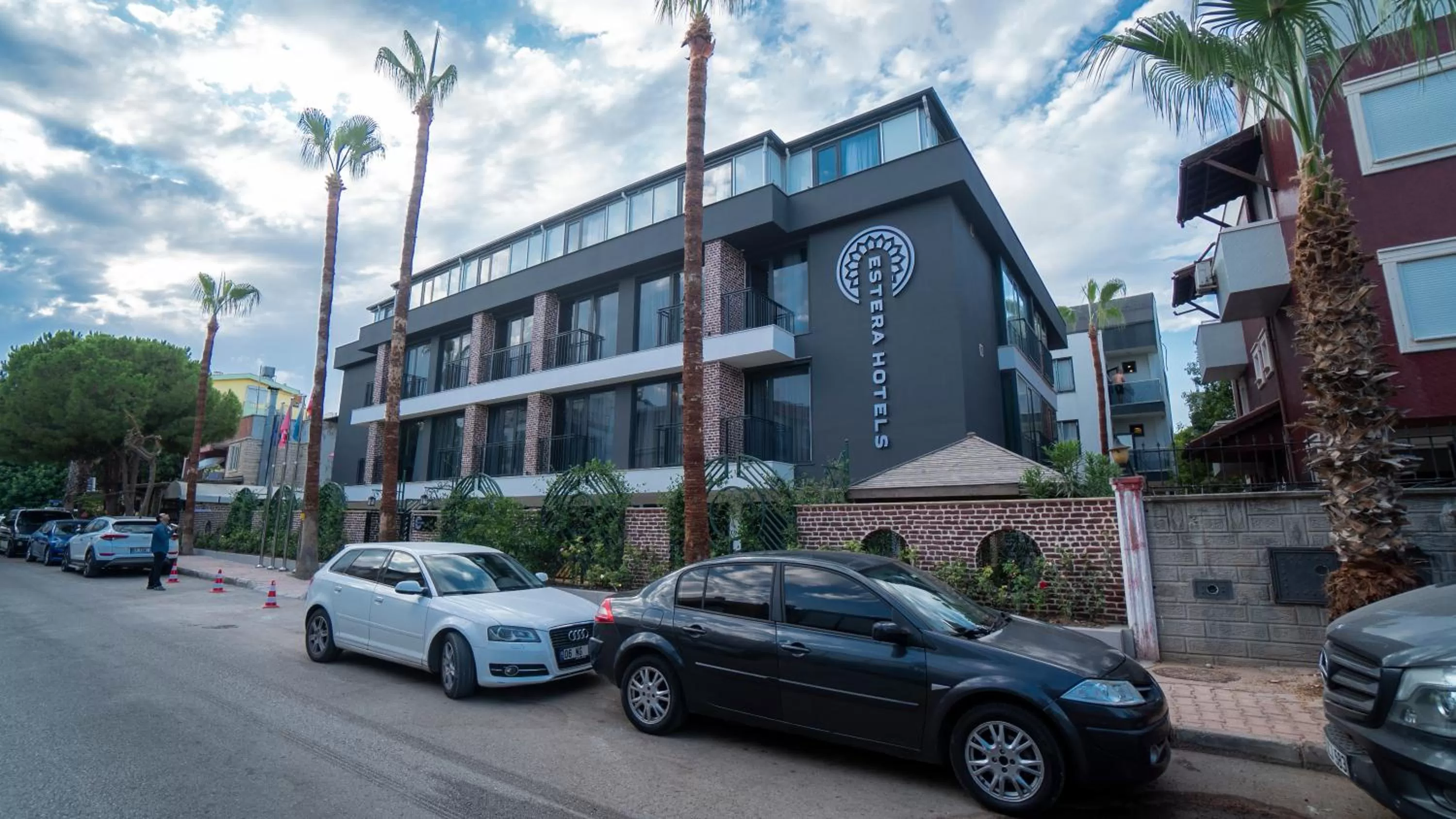 Neighbourhood, Property Building in Estera Hotel Silent