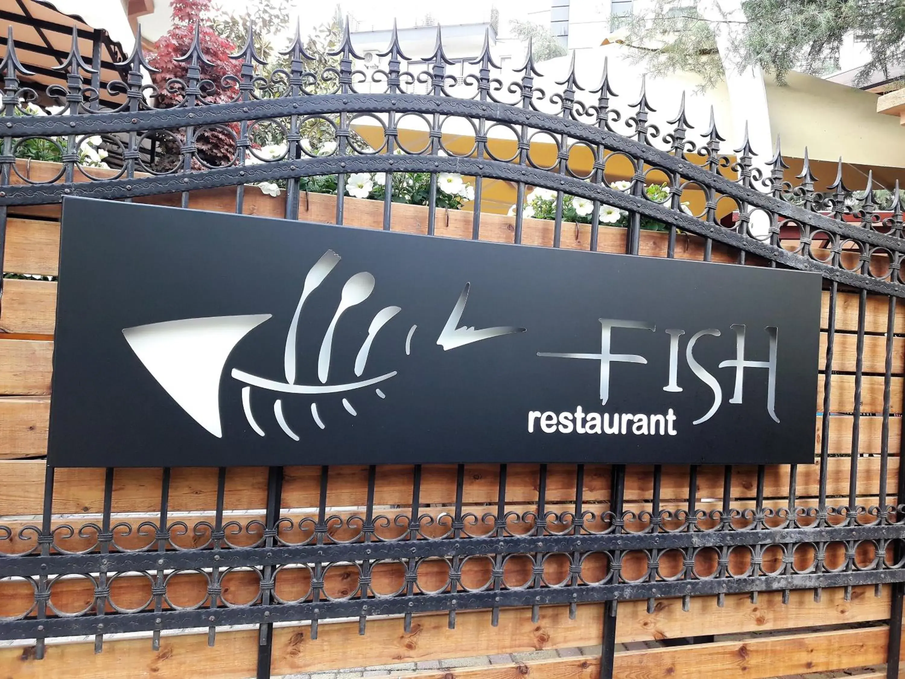 Facade/entrance in Hotel Aristocrat & Fish Restaurant