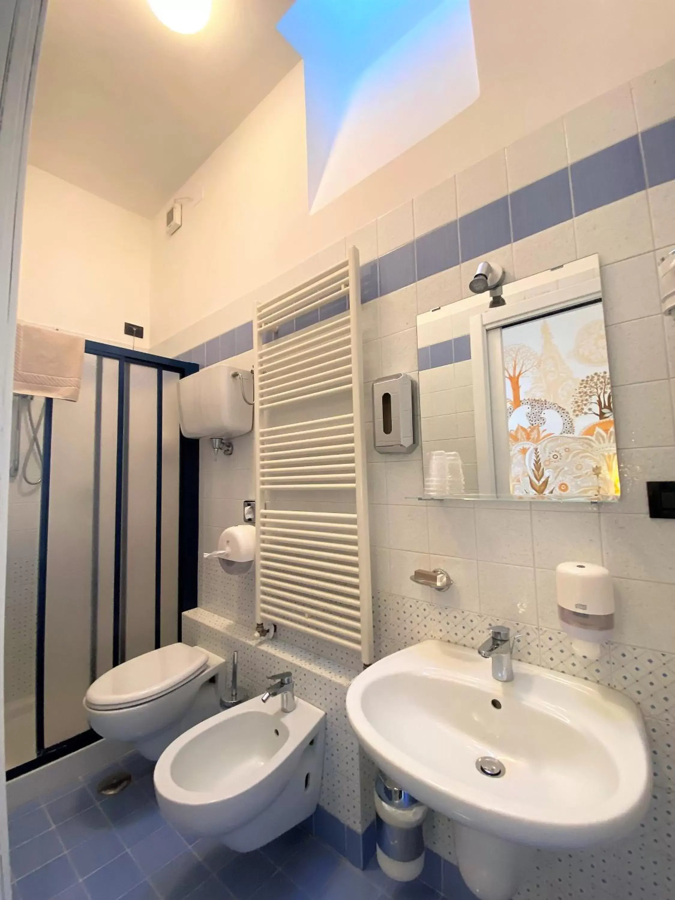 Toilet, Bathroom in Hotel San Francesco e il lupo