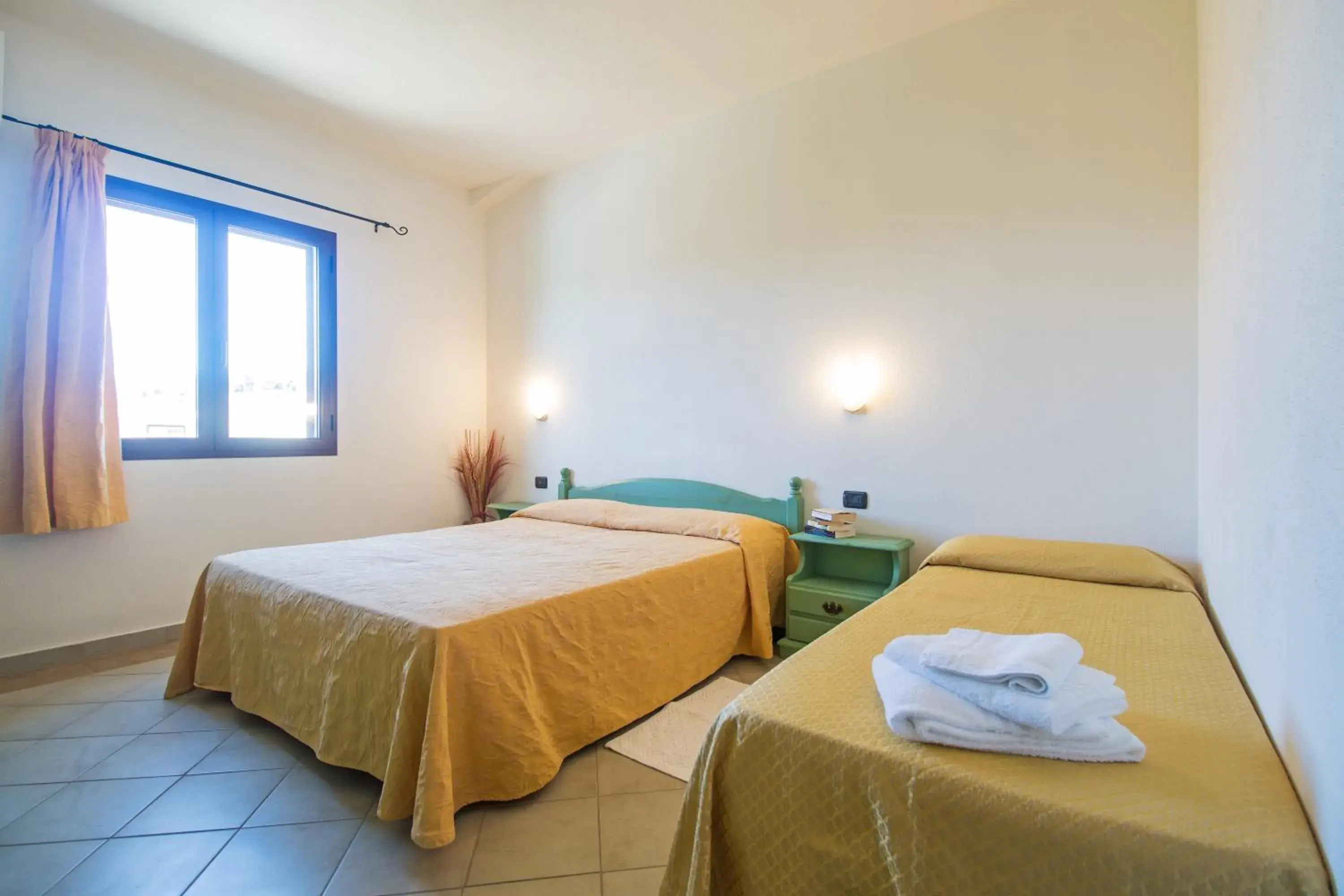 Photo of the whole room, Bed in Albergo Residenziale Gli Ontani