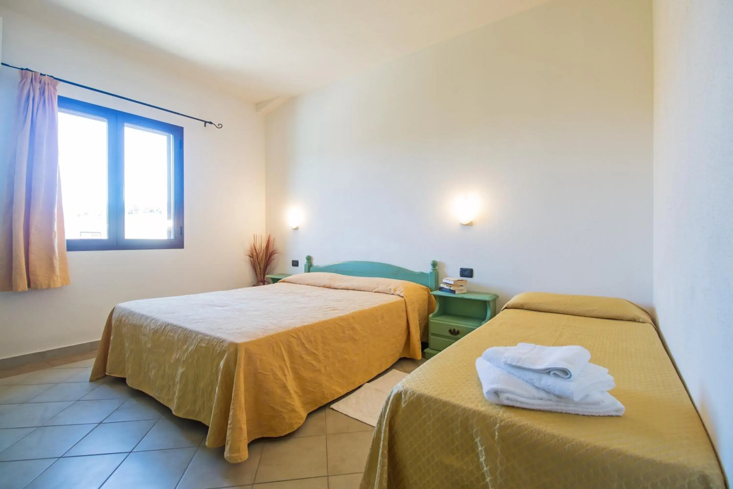 Photo of the whole room, Bed in Albergo Residenziale Gli Ontani Photo of the whole room, Bed in Albergo Residenziale Gli Ontani