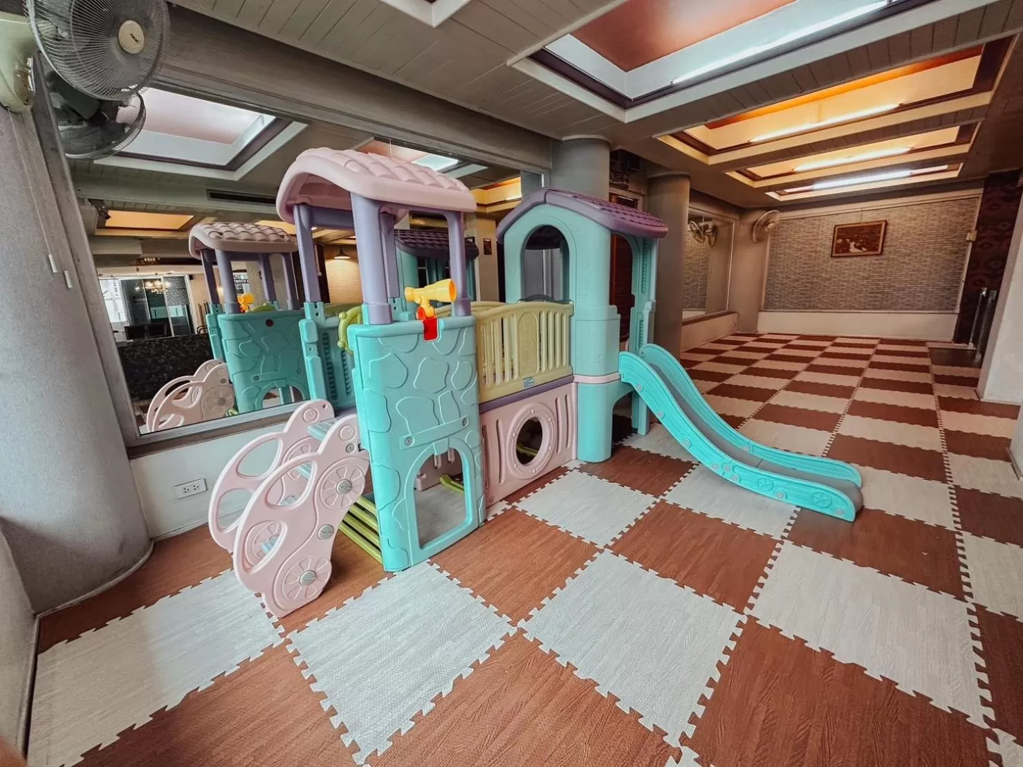 Children play ground in Hotel De Khuvieng