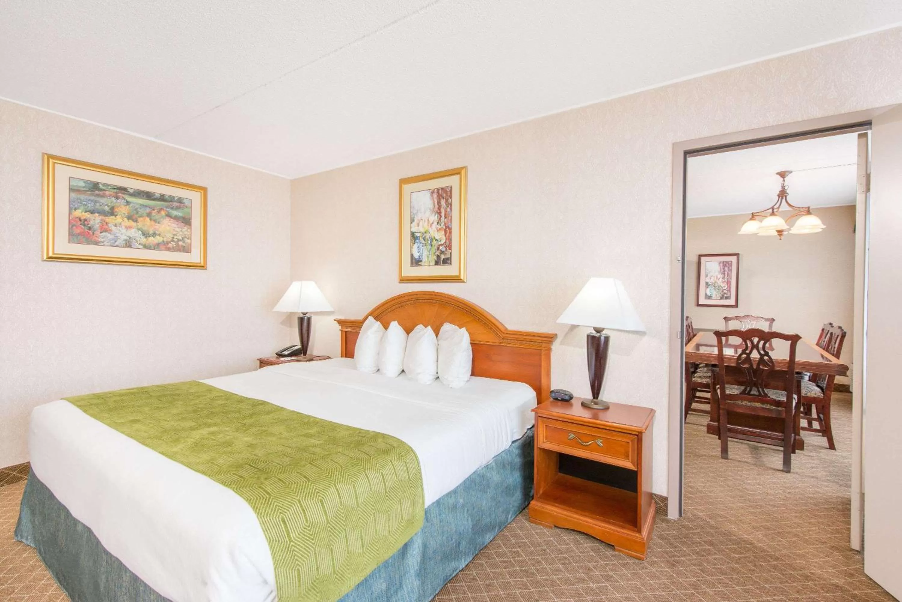 Photo of the whole room, Bed in Ramada by Wyndham Cumberland Downtown