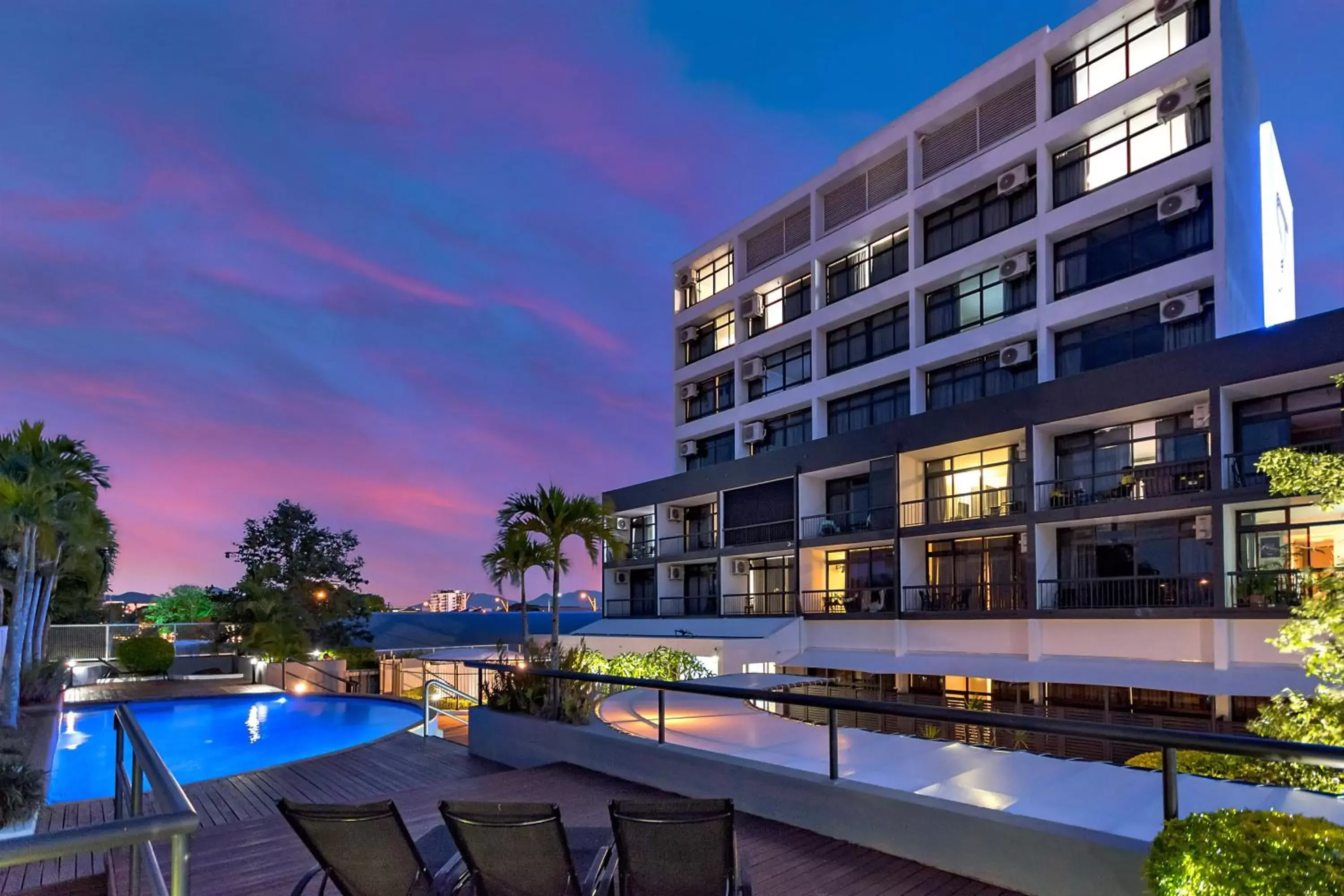 Patio, Swimming Pool in Sunshine Tower Hotel