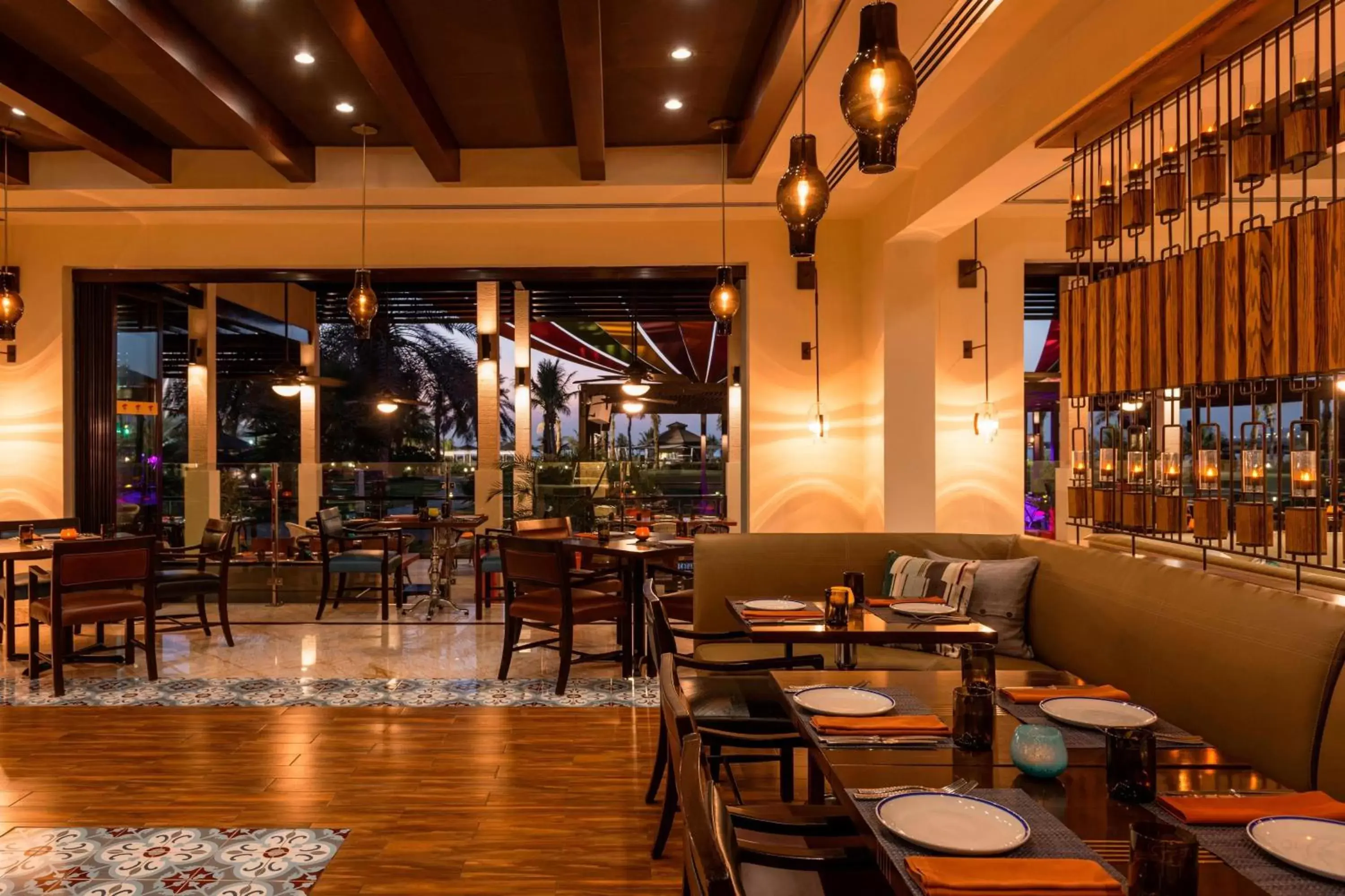Kitchen or kitchenette, Restaurant/Places to Eat in Le Royal Meridien Beach Resort & Spa Dubai