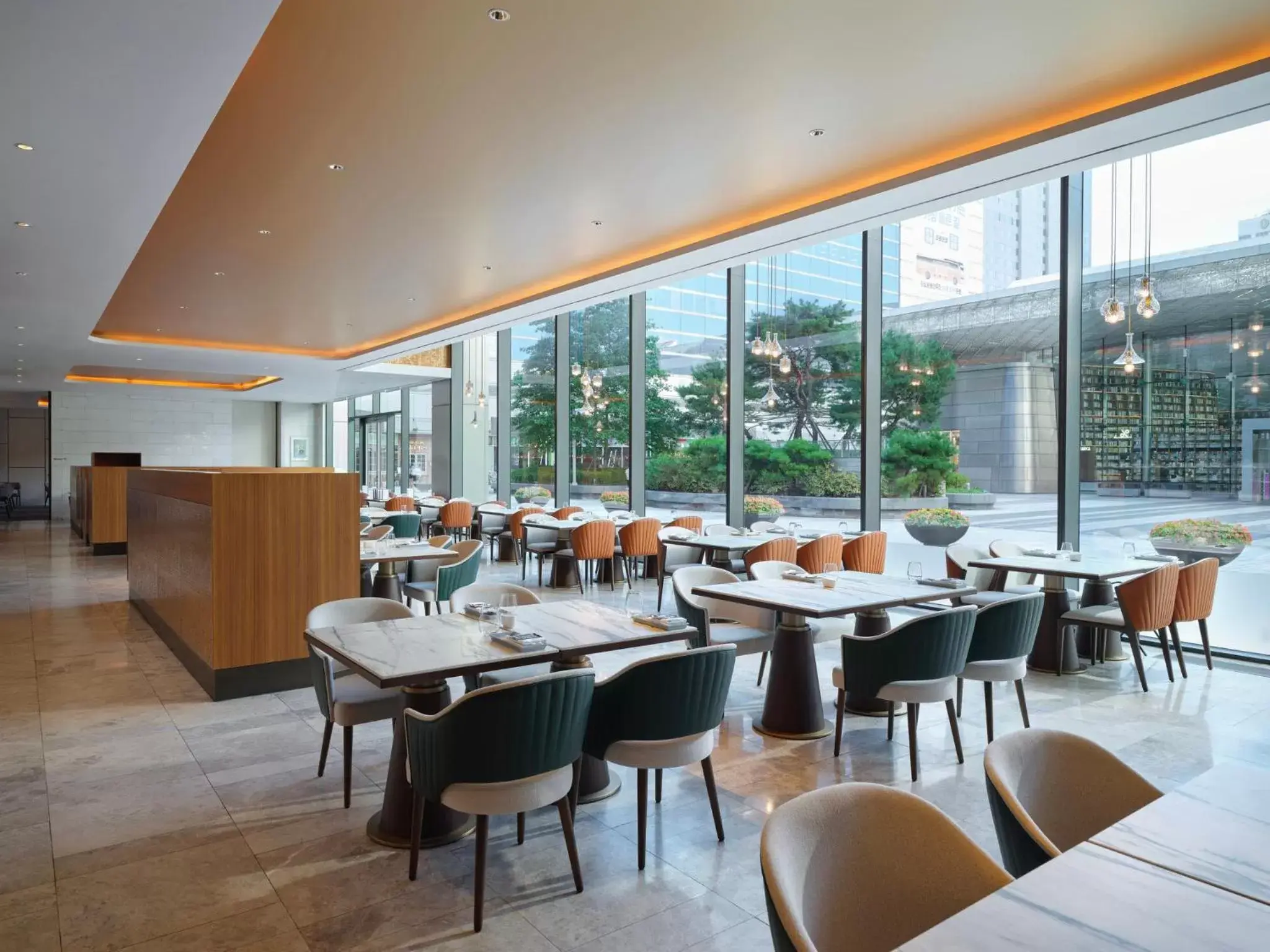 Restaurant/Places to Eat in Grand InterContinental Seoul Parnas, an IHG Hotel