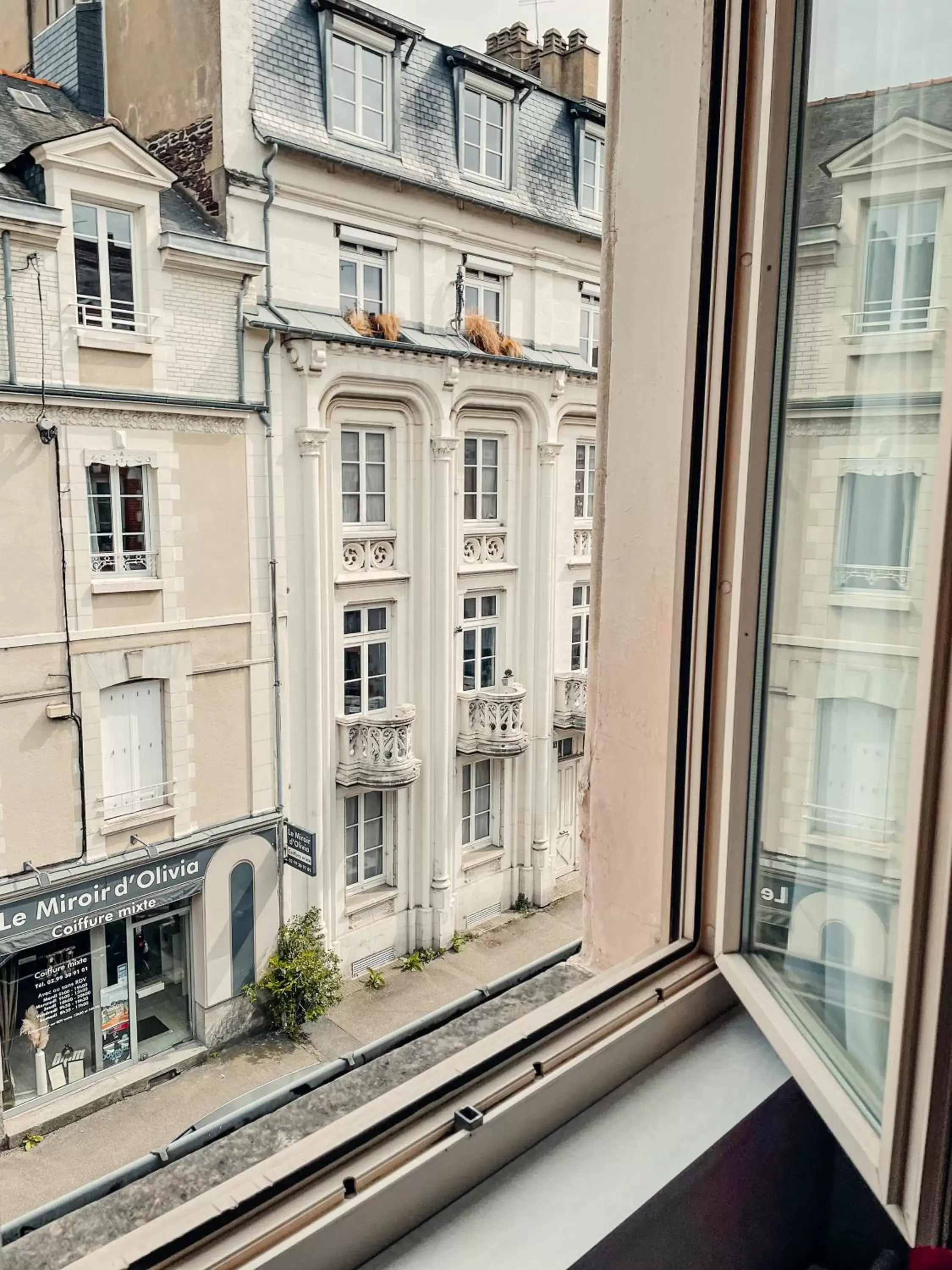 Street view in Garden Hotel Rennes Centre Gare