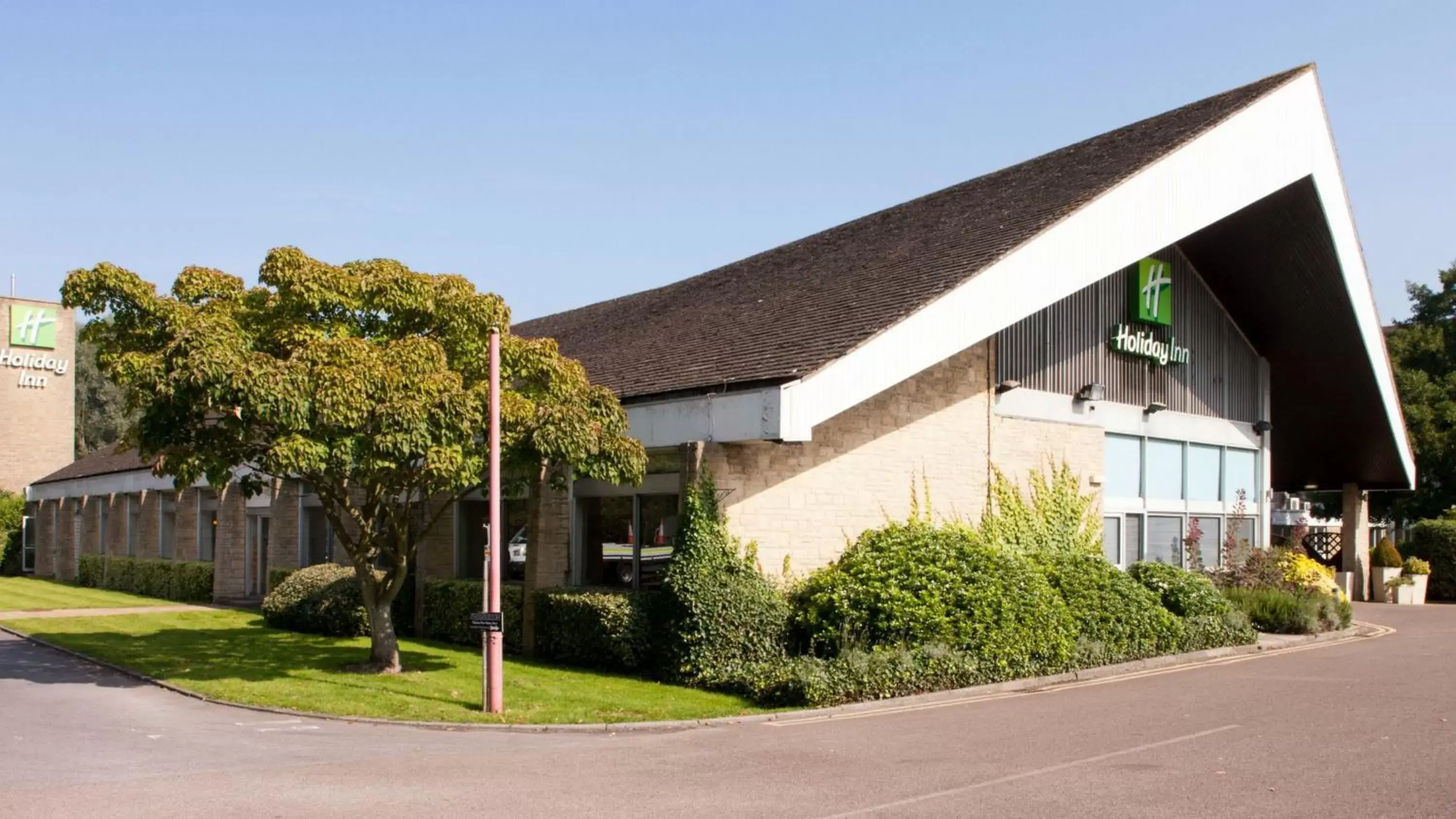 Property Building in Holiday Inn Swindon, an IHG Hotel