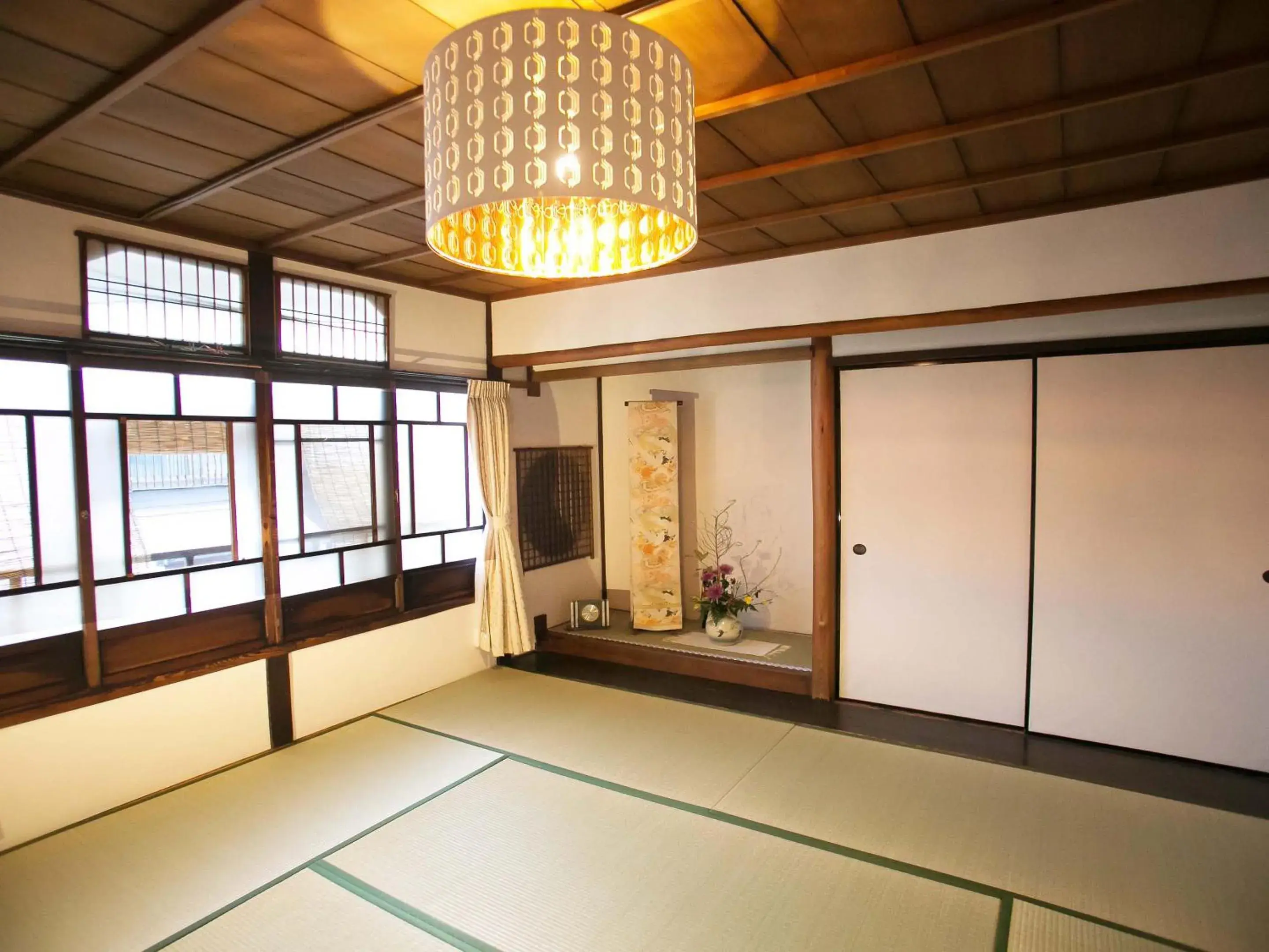 Photo of the whole room in Kyounoyado Hana Nishijin