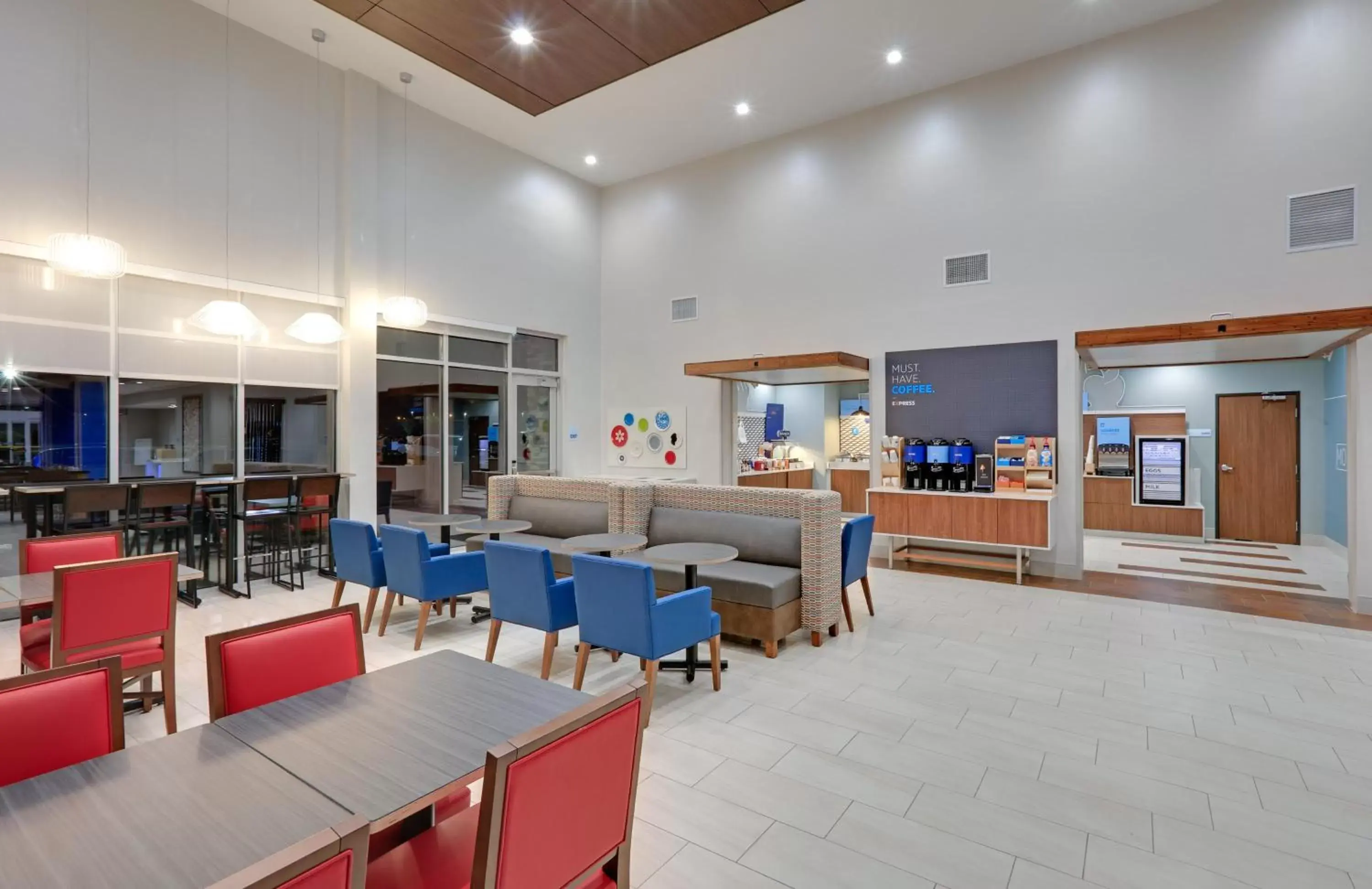 Breakfast in Holiday Inn Express & Suites - Dallas NW HWY - Love Field by IHG Breakfast in Holiday Inn Express & Suites - Dallas NW HWY - Love Field by IHG