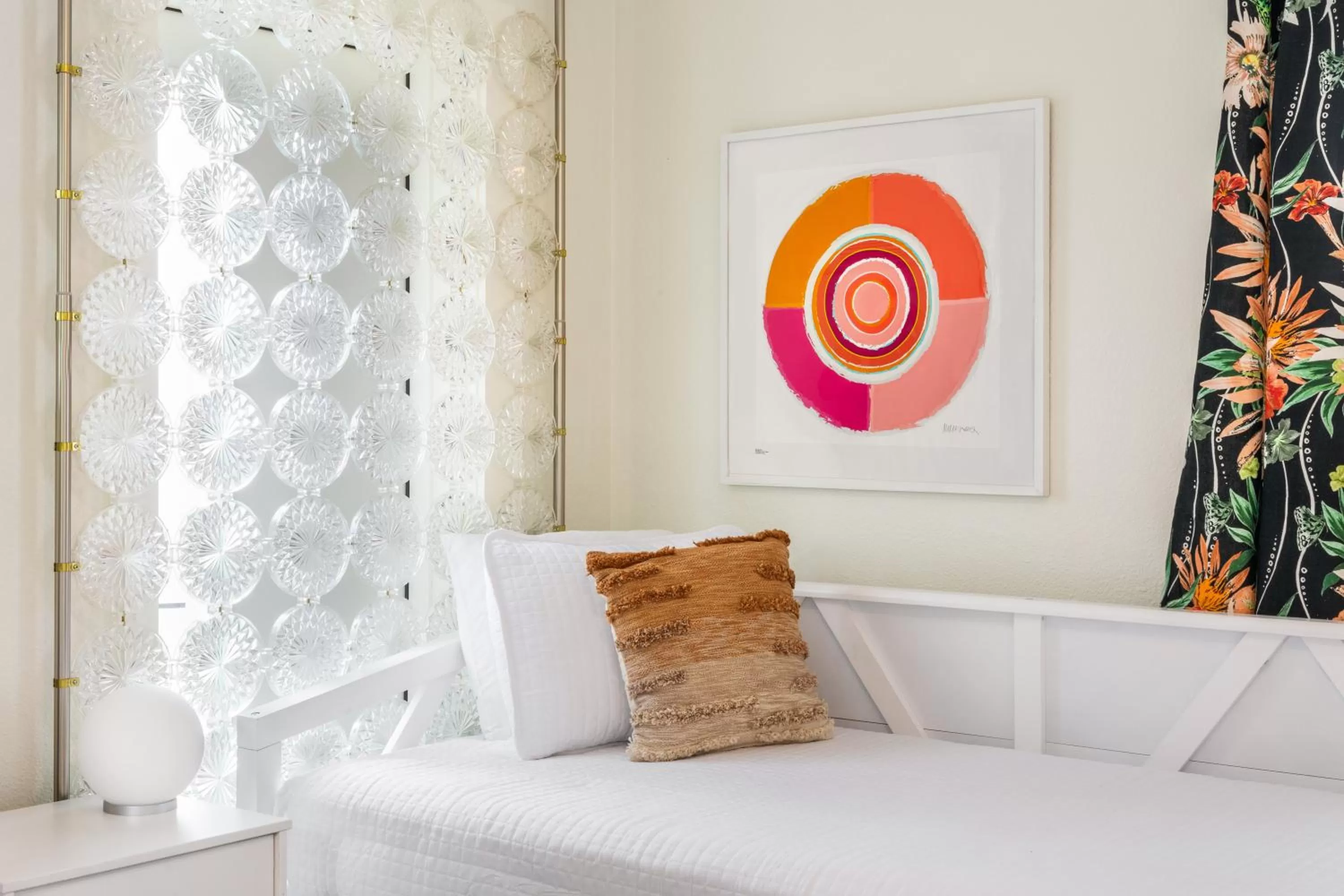 Bed in Sunset Inn and Cottages