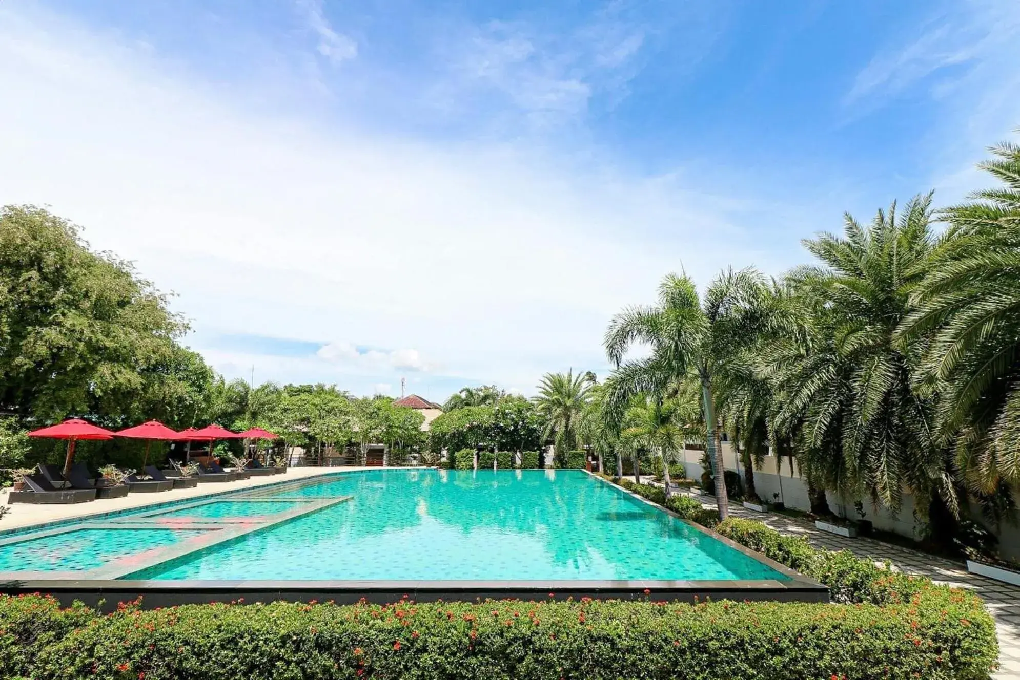 Swimming Pool in Samui Boat Lagoon