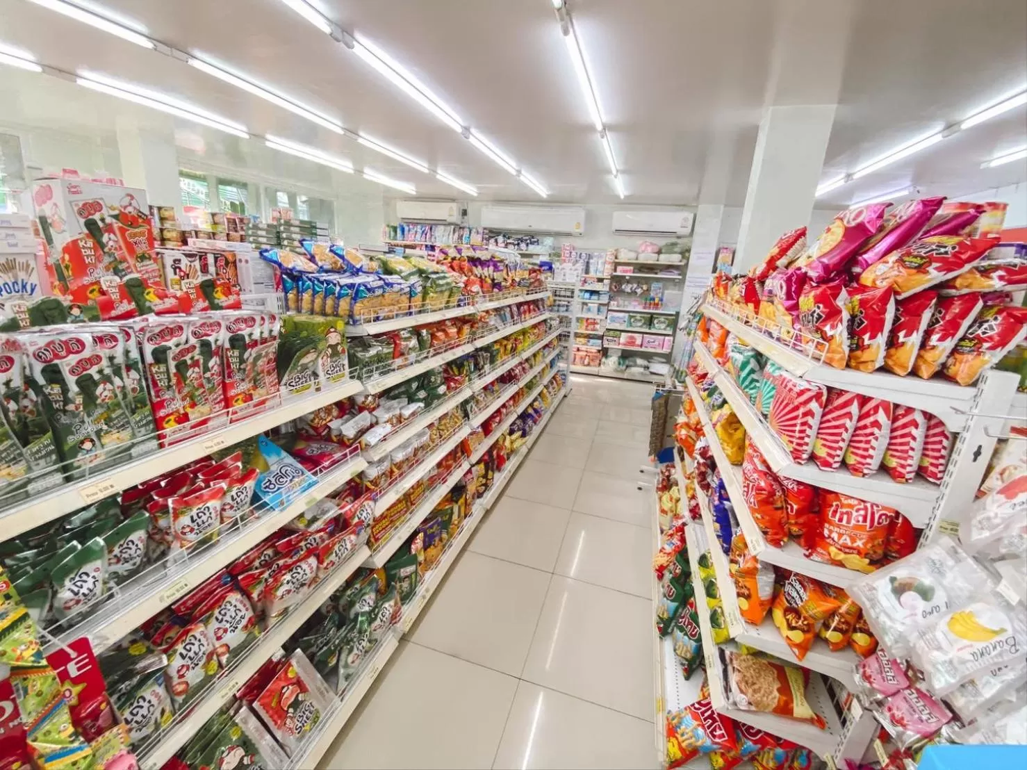 On-site shops in Lucky Green View