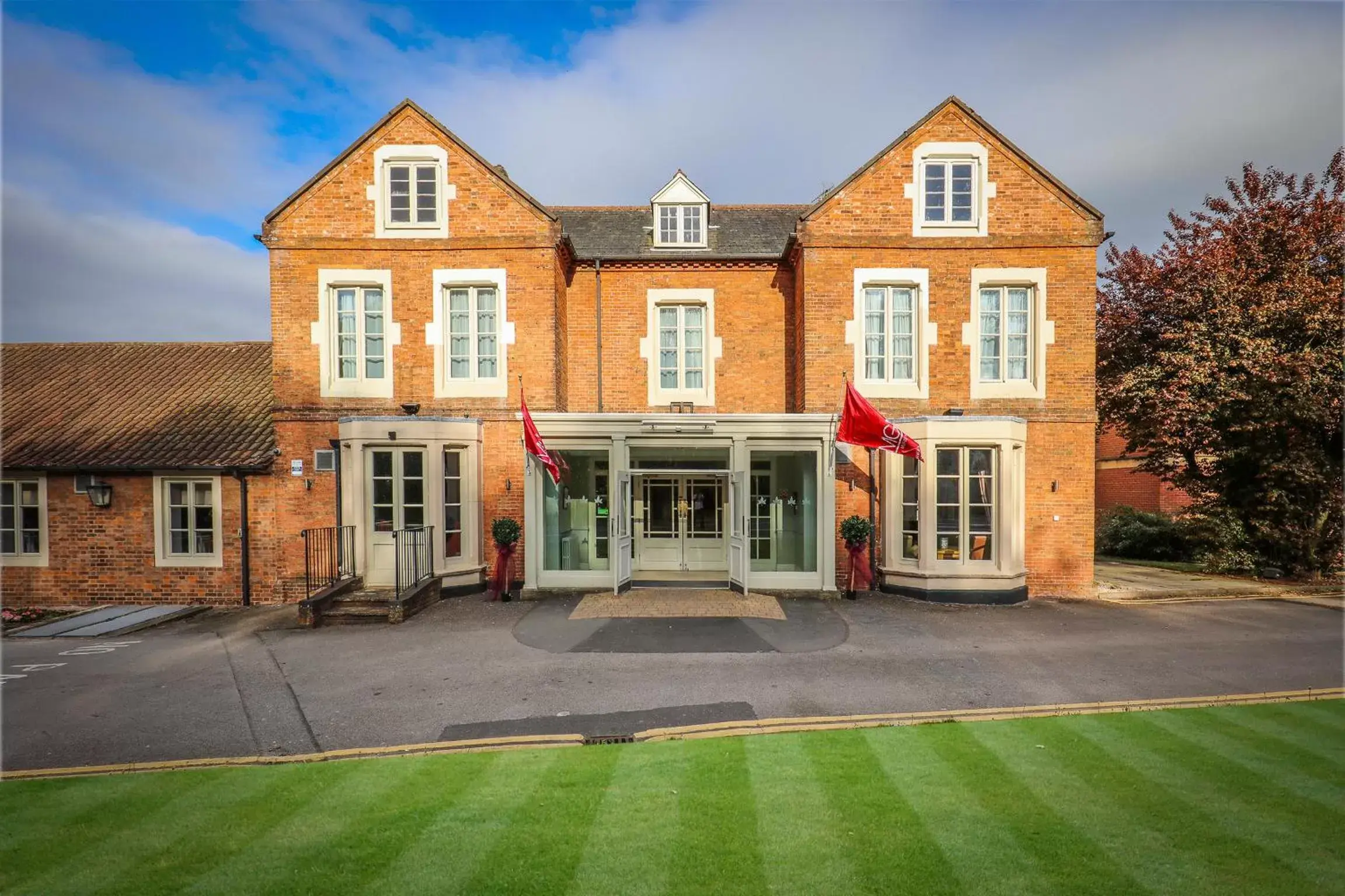 Garden view, Property Building in Muthu Clumber Park Hotel and Spa