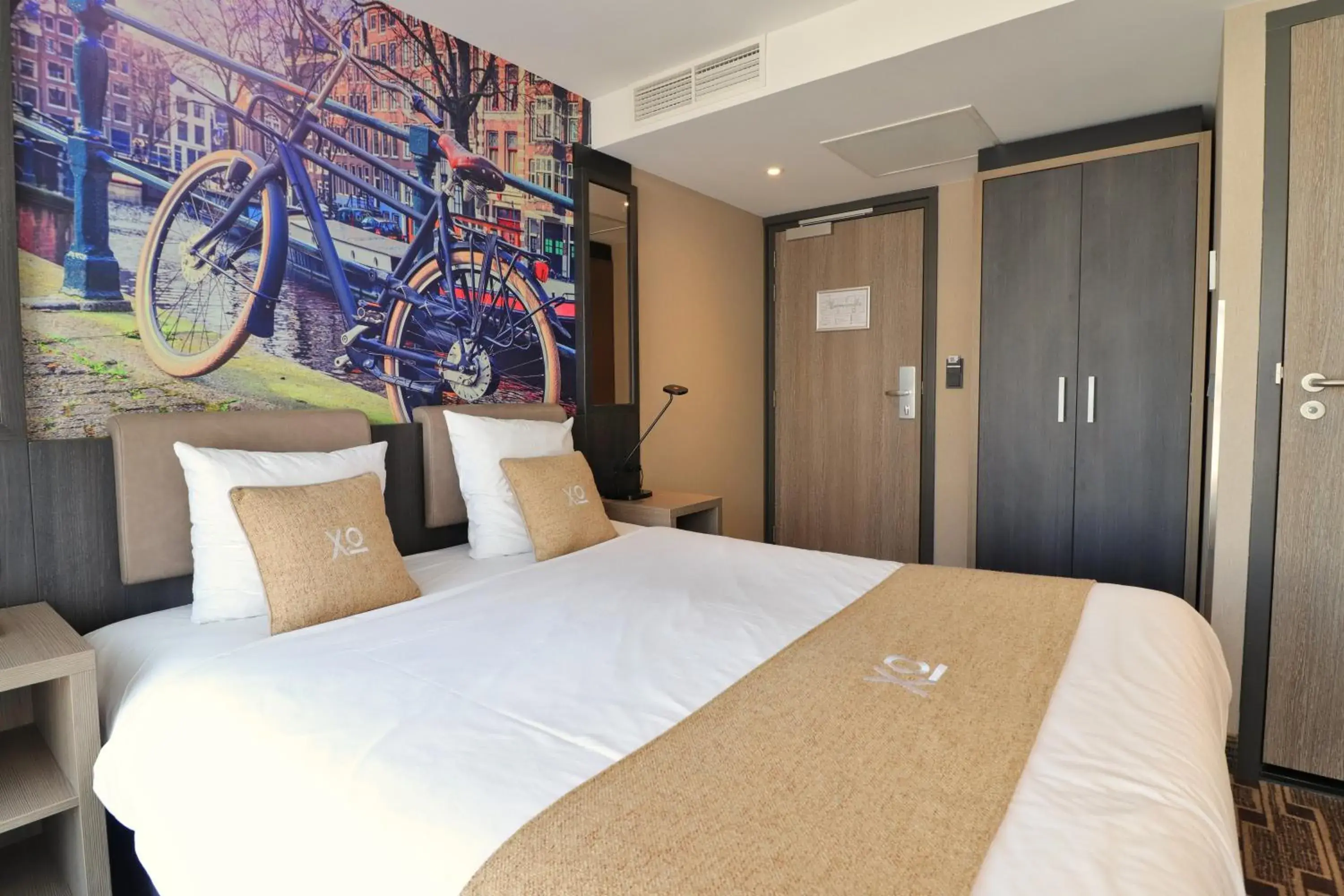 Bed in XO Hotel Inner Bed in XO Hotel Inner