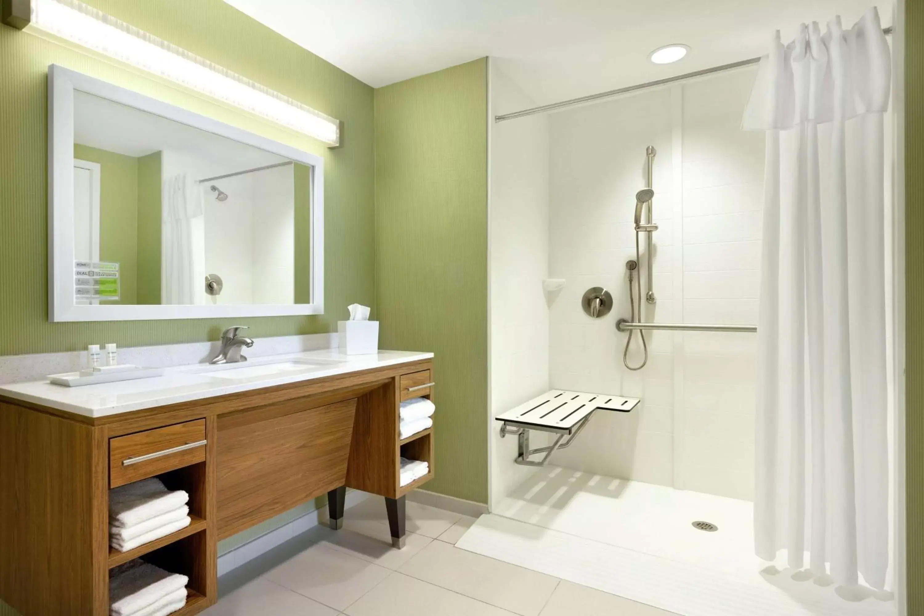 Bathroom in Home2 Suites by Hilton Saratoga Malta