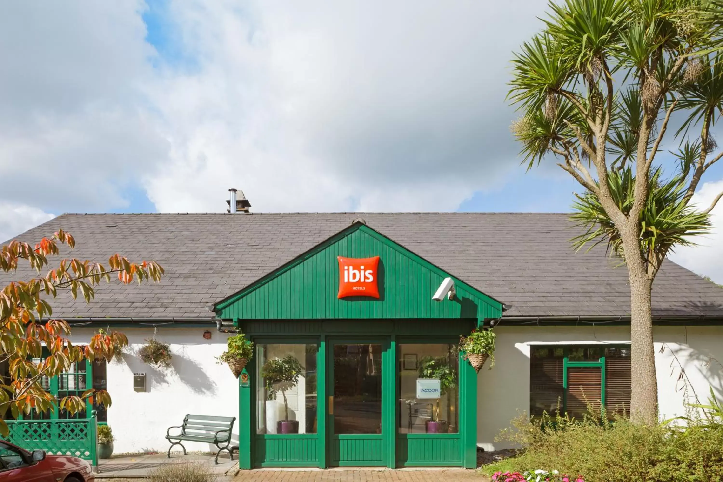 Facade/entrance, Property Building in ibis Plymouth