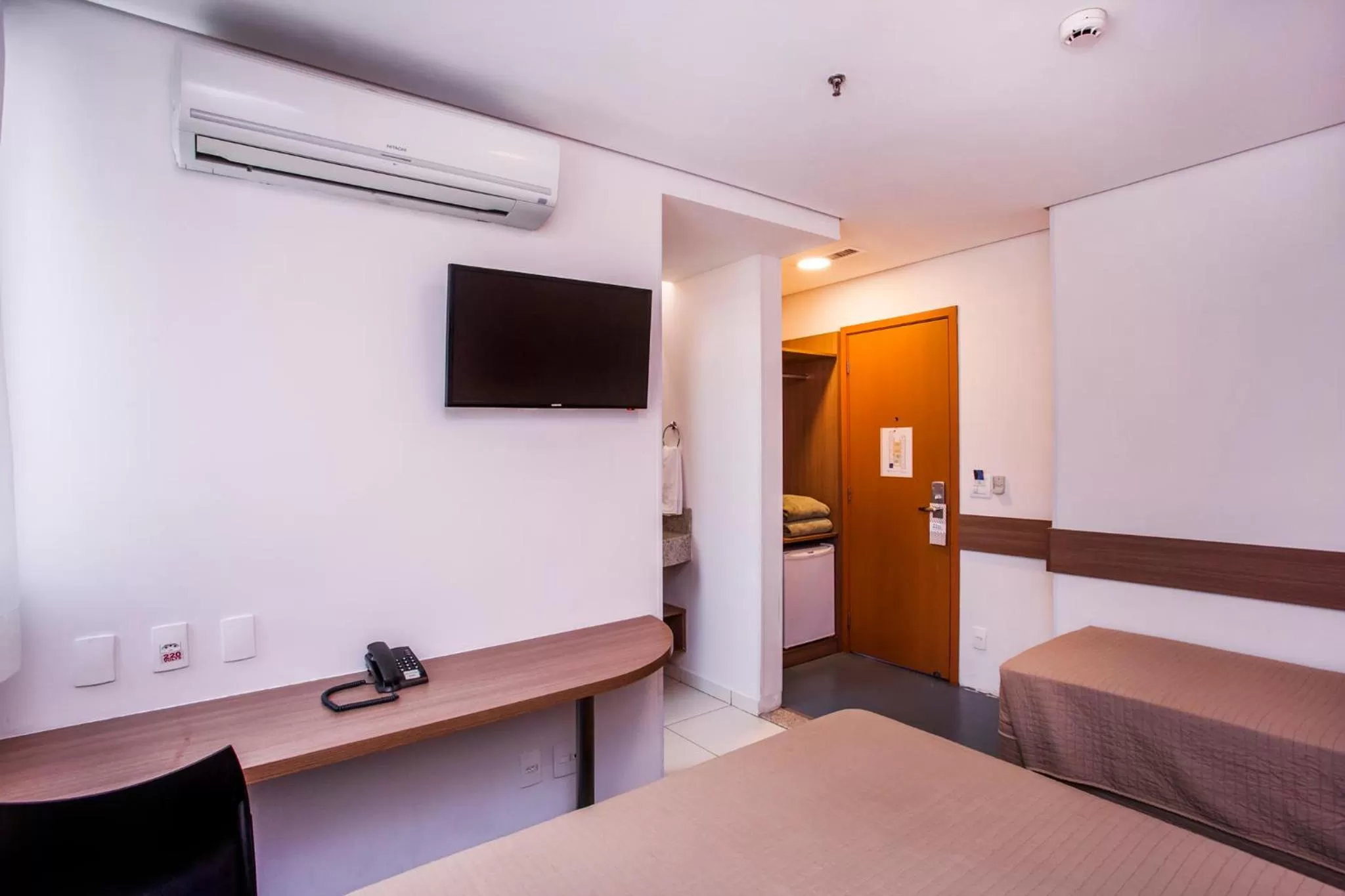 Area and facilities, Bed in Total Hotel