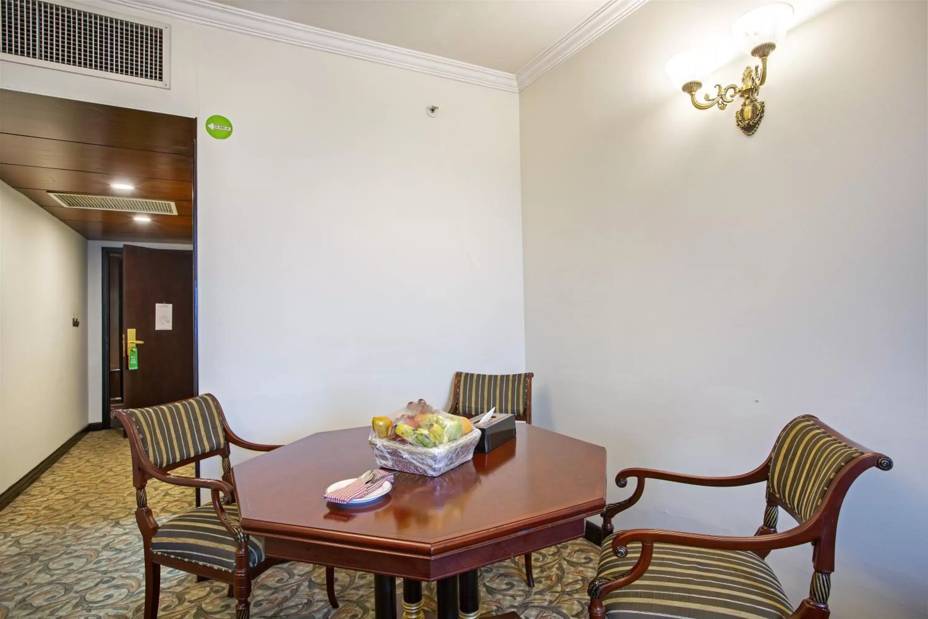 Seating area, Dining Area in Hotel Sarina