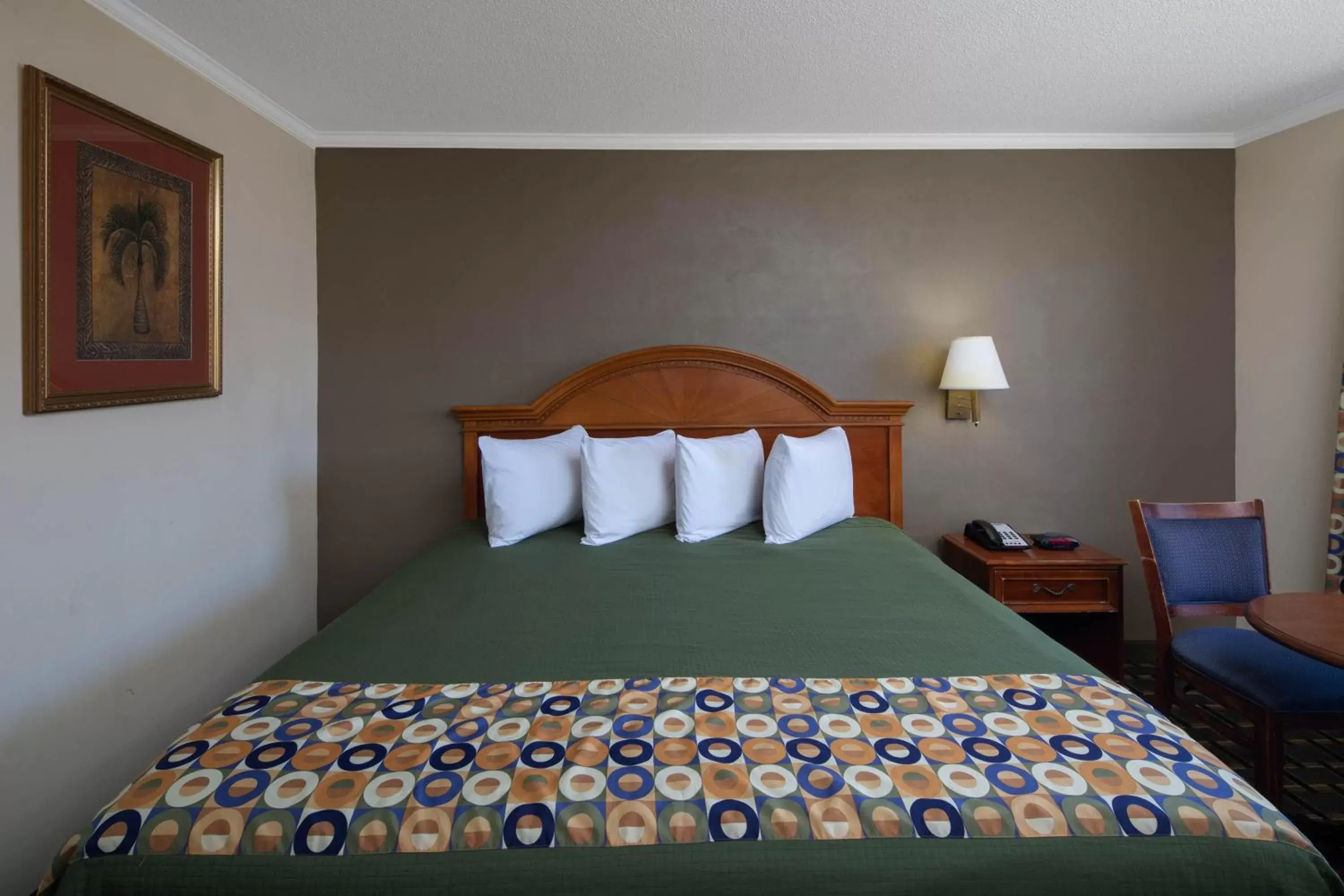 Bed in Travelodge by Wyndham Orangeburg