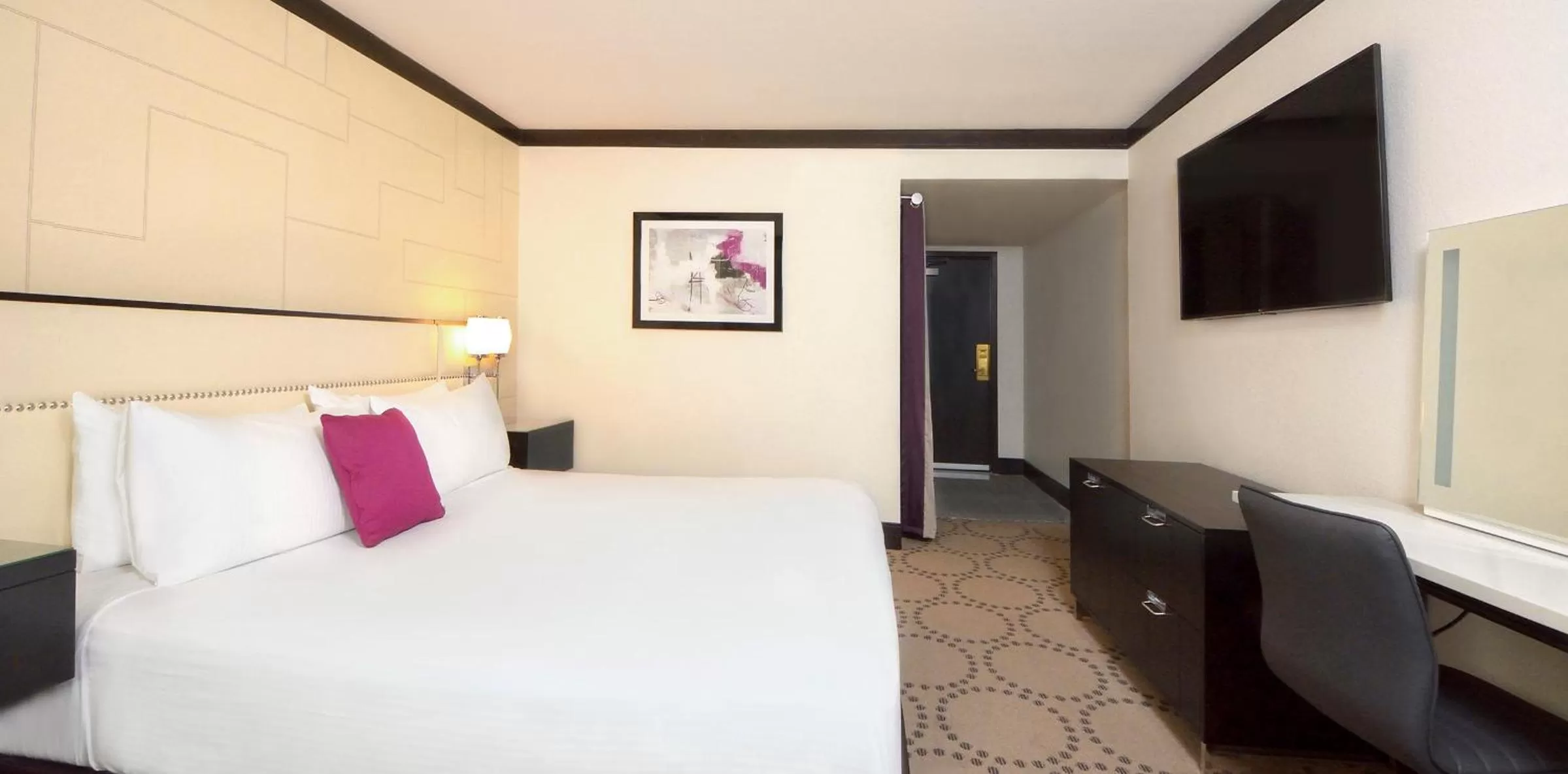 Bed in Harrah's Laughlin, A Caesars Destination