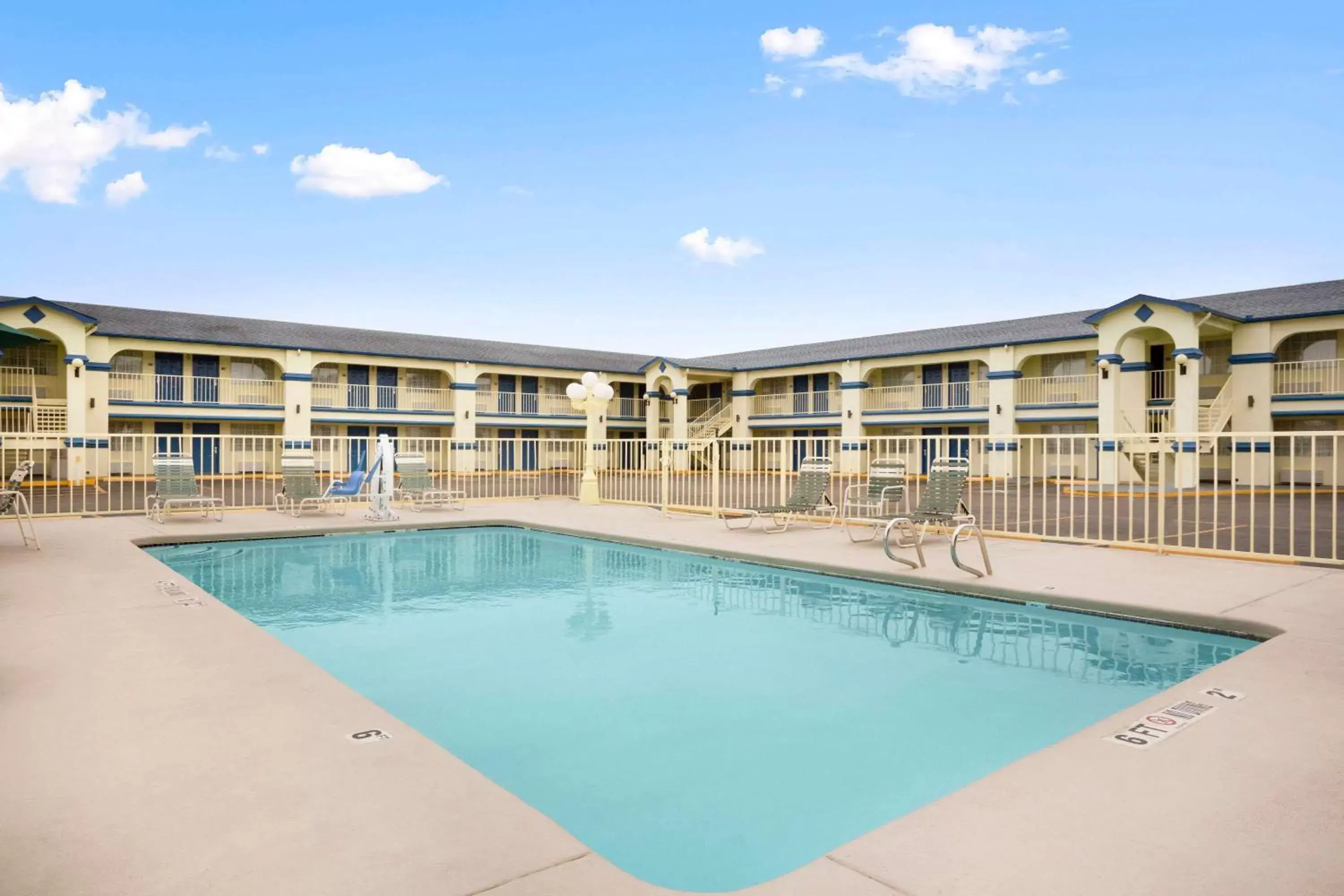 Activities, Swimming Pool in Travelodge by Wyndham Killeen/Fort Hood