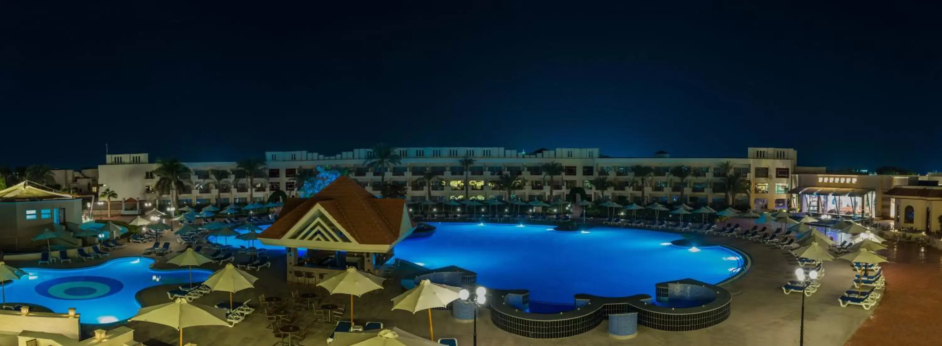 Night, Pool View in Xperience Kiroseiz Parkland