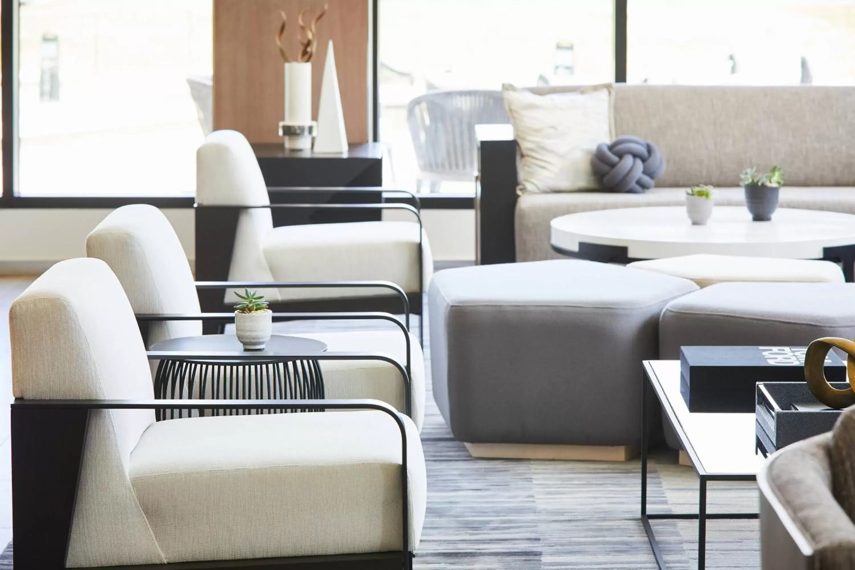 Lounge or bar in AC Hotel by Marriott Dallas Frisco