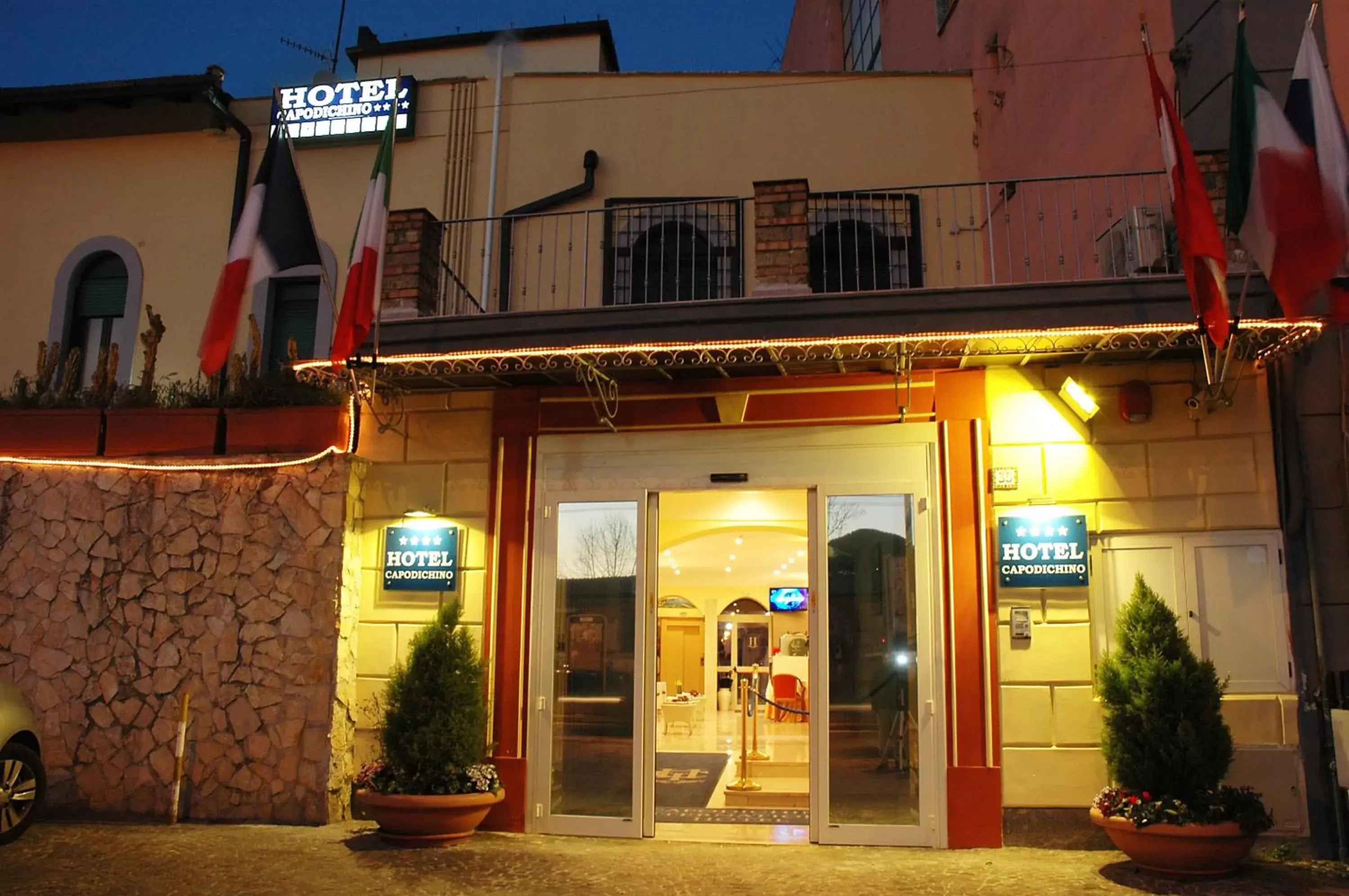 Facade/entrance in Capodichino International Hotel