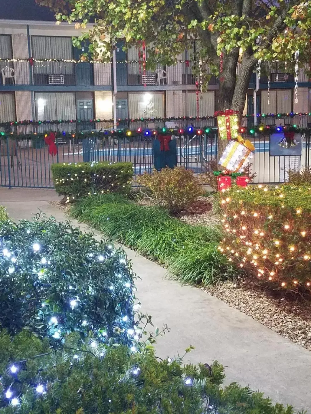 Property building in Ozark Valley Inn Property building in Ozark Valley Inn