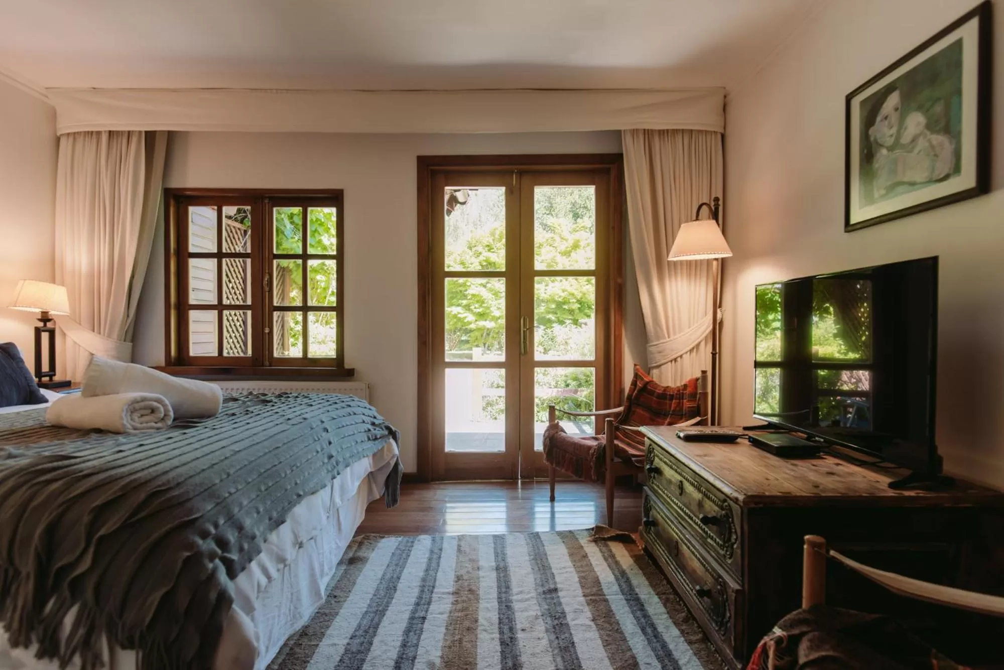 View (from property/room), Bed in Hotel Posada del Río - Parque Metreñehue