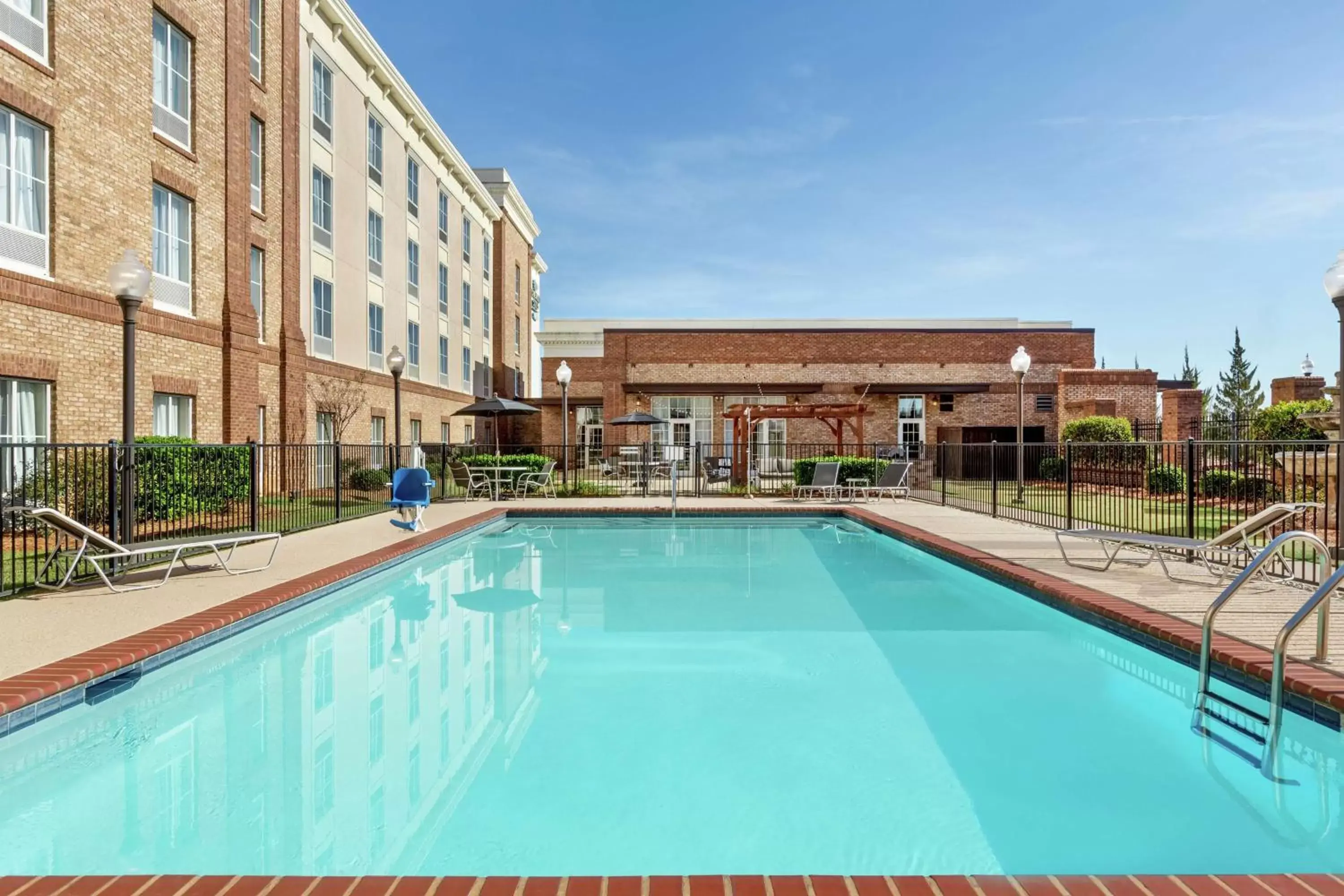 Pool view, Swimming Pool in Homewood Suites by Hilton Macon-North