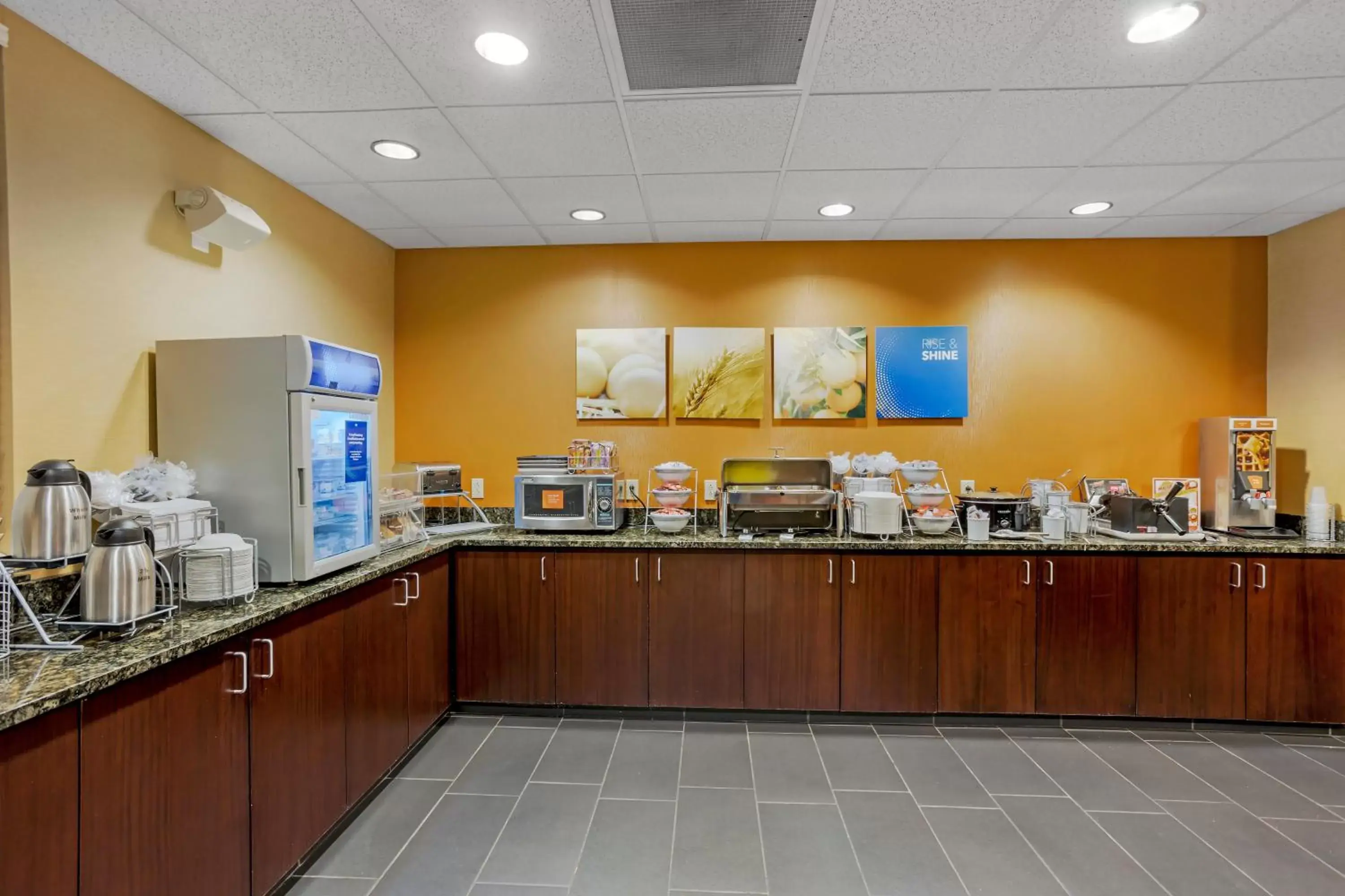 Coffee/tea facilities, Restaurant/Places to Eat in Comfort Inn & Suites Sayre