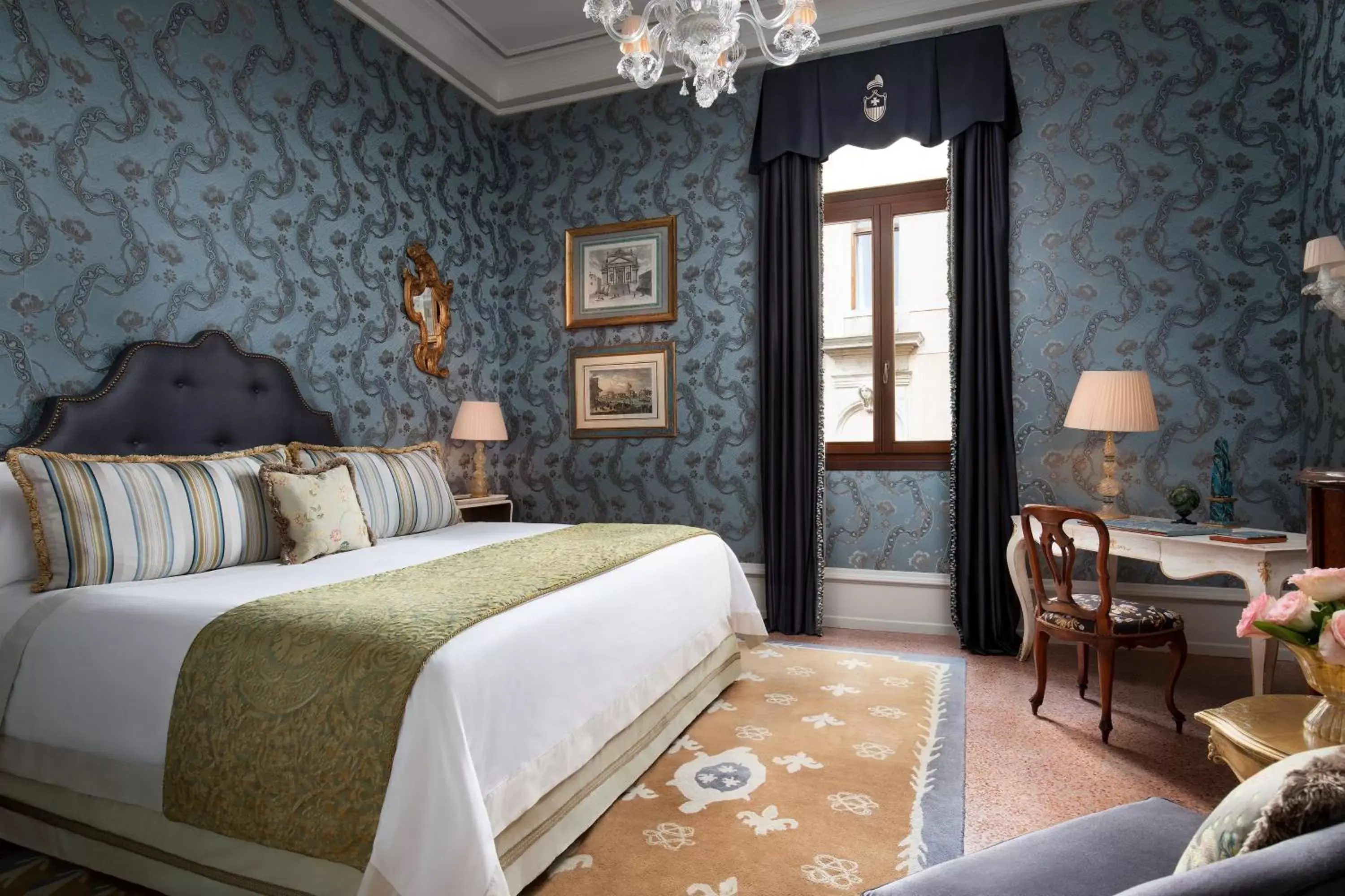Photo of the whole room, Bed in The Gritti Palace, a Luxury Collection Hotel, Venice
