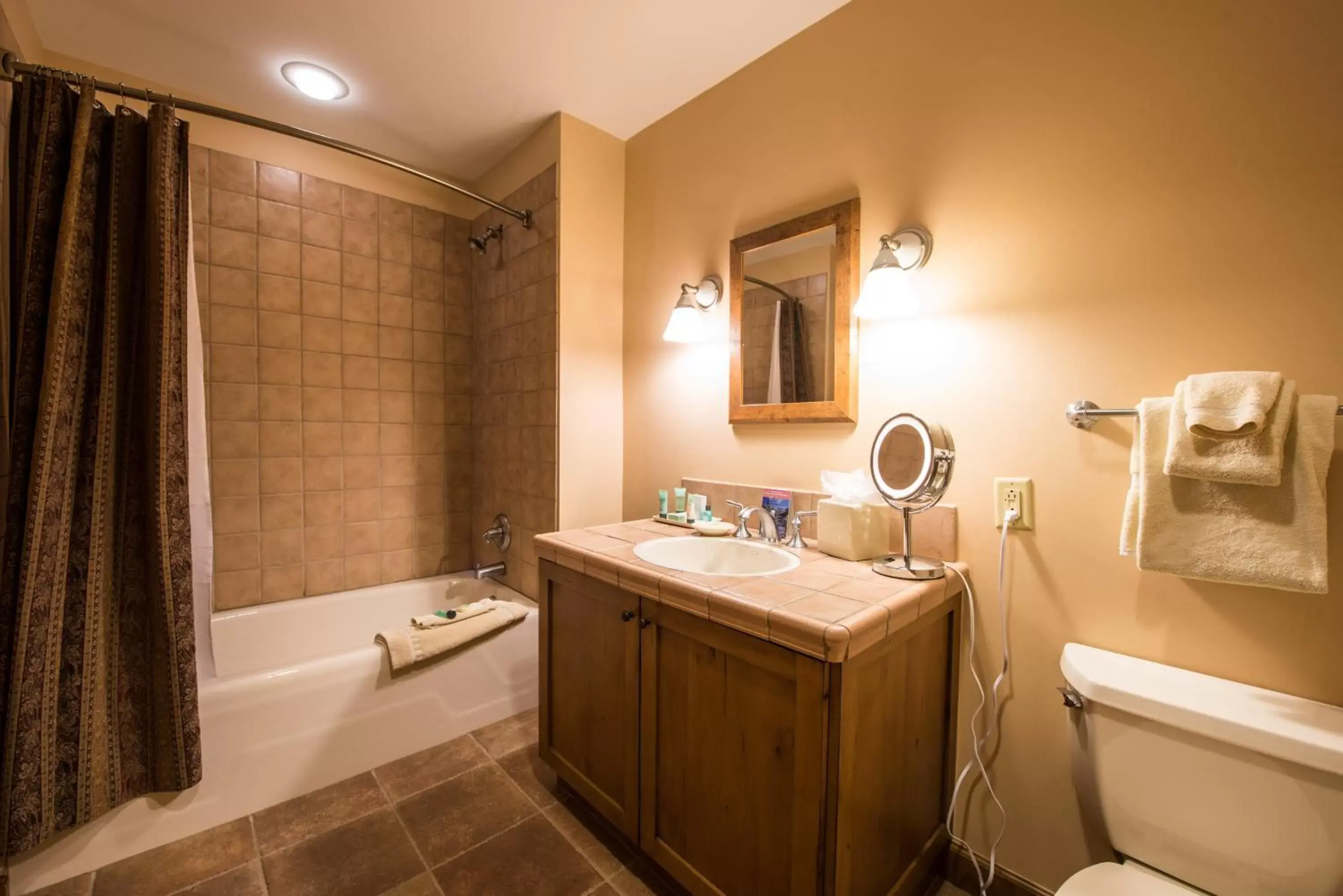 Bathroom in The Lodge at Mountaineer Square