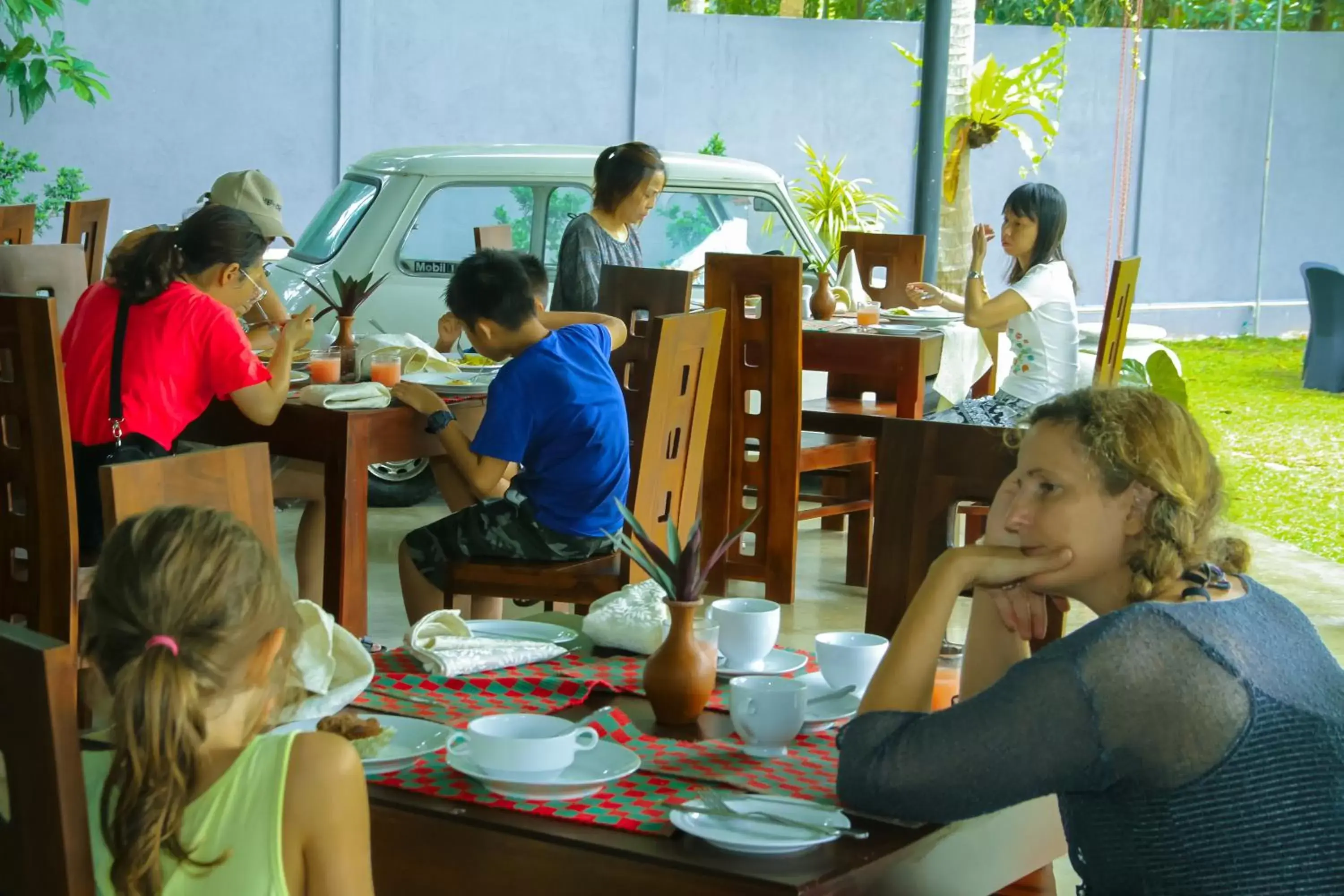 Buffet breakfast in Oreeka - Katunayake Airport Transit Hotels