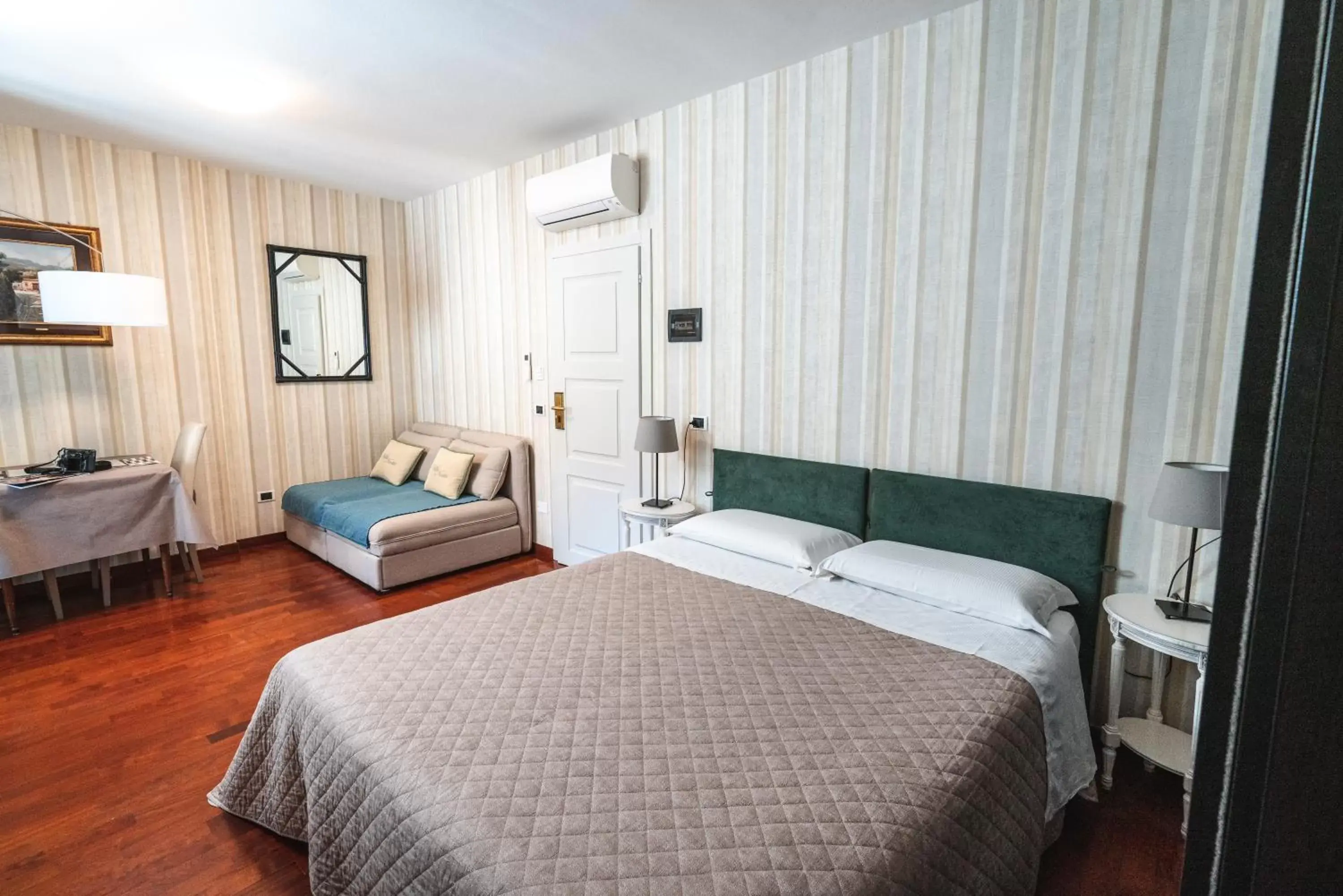 Bed in Villa Noctis