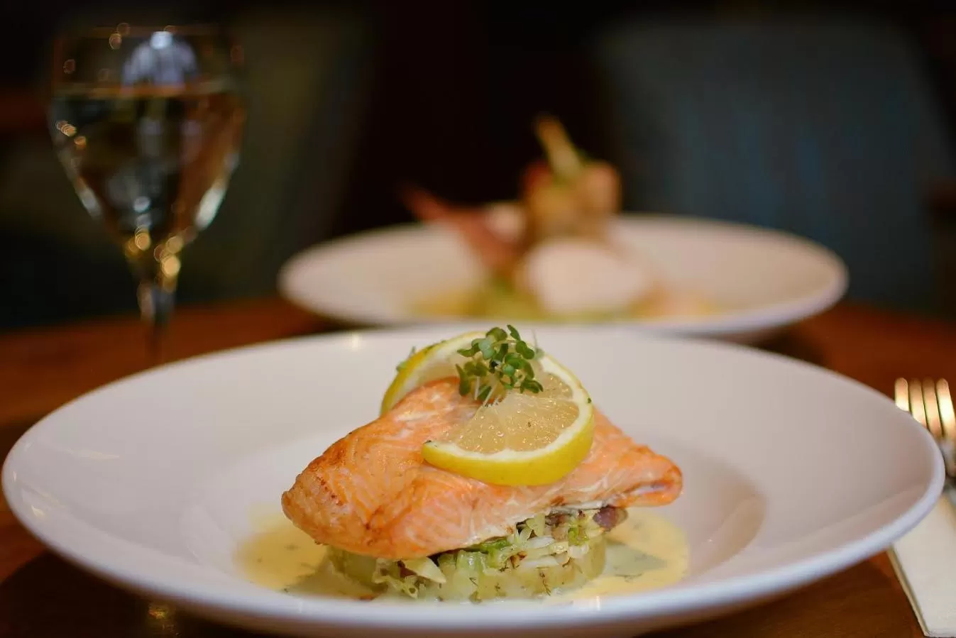 Restaurant/places to eat in Rooms At Rue