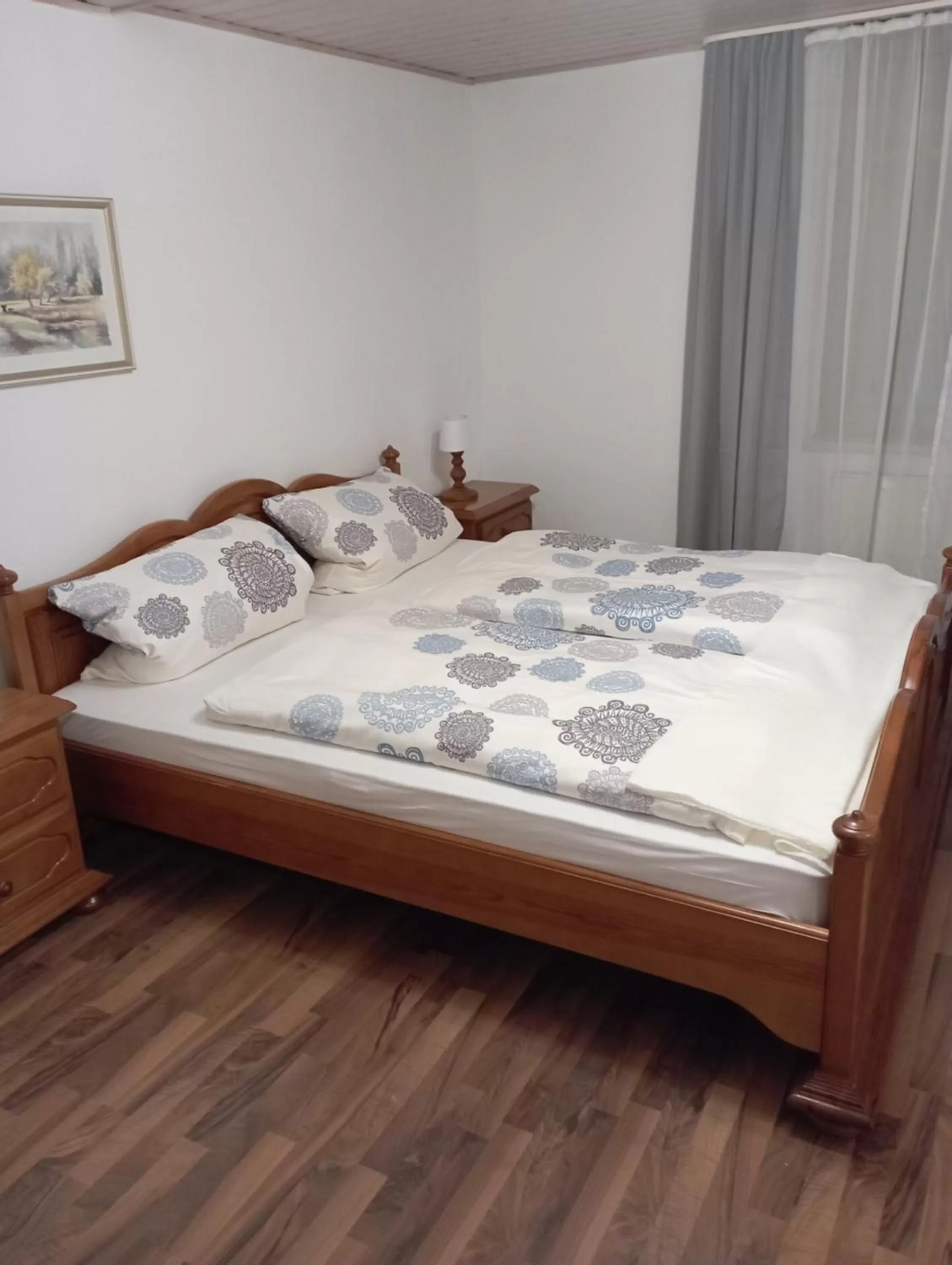 Photo of the whole room, Bed in Hotel-Restaurant-Krone