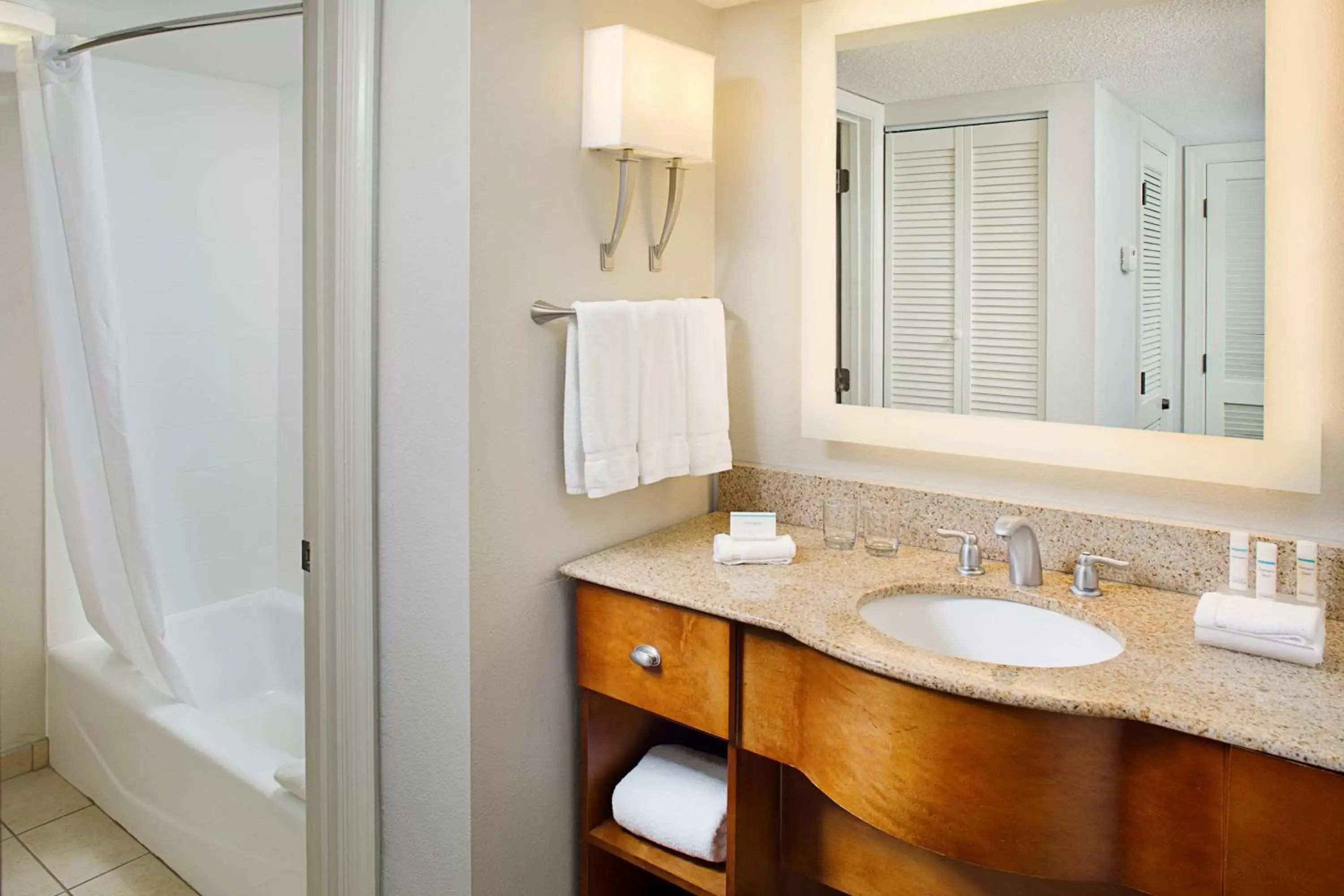 Bathroom in Homewood Suites by Hilton Raleigh/Cary