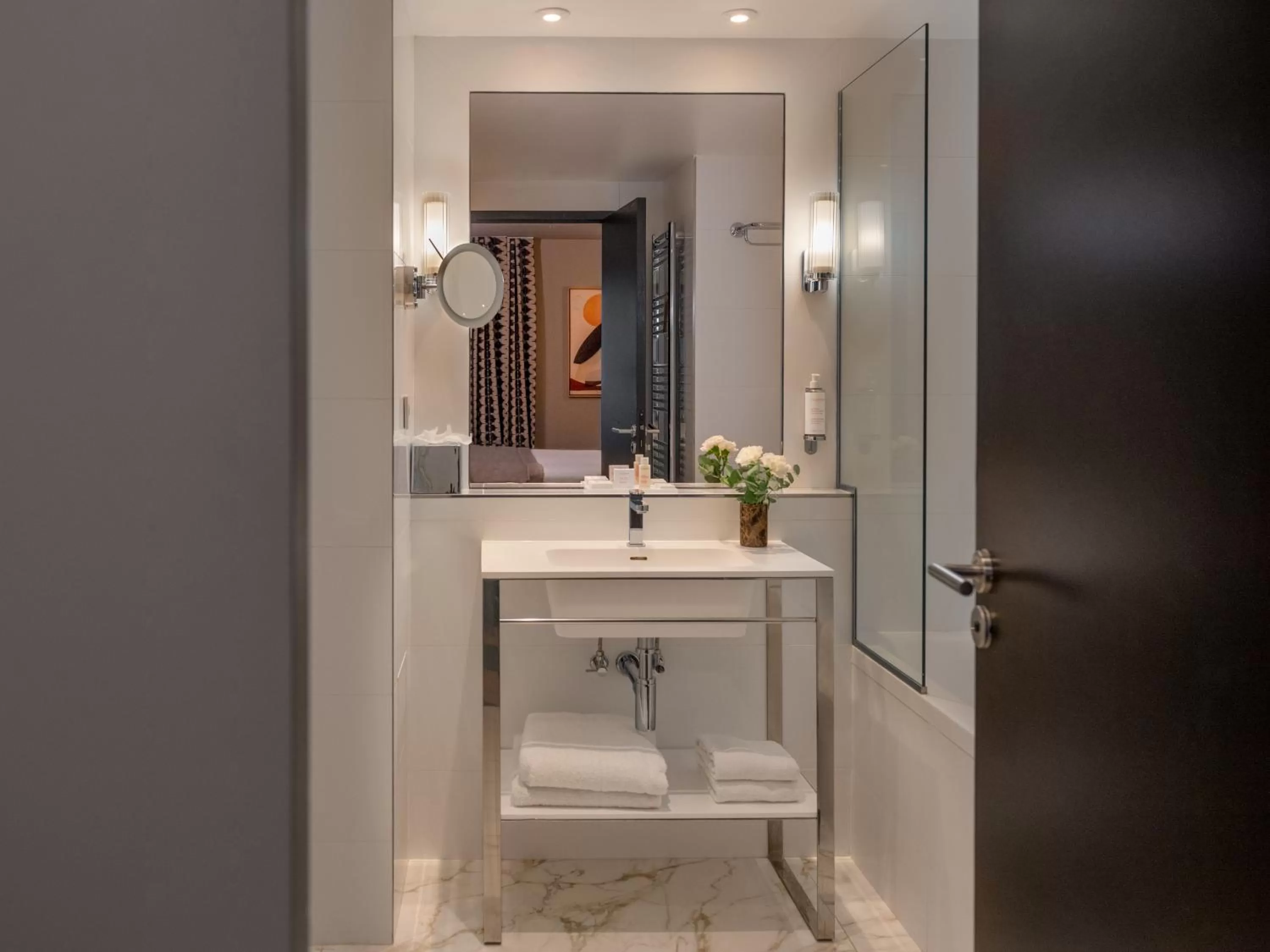 Bathroom in Le Rayz Vendome